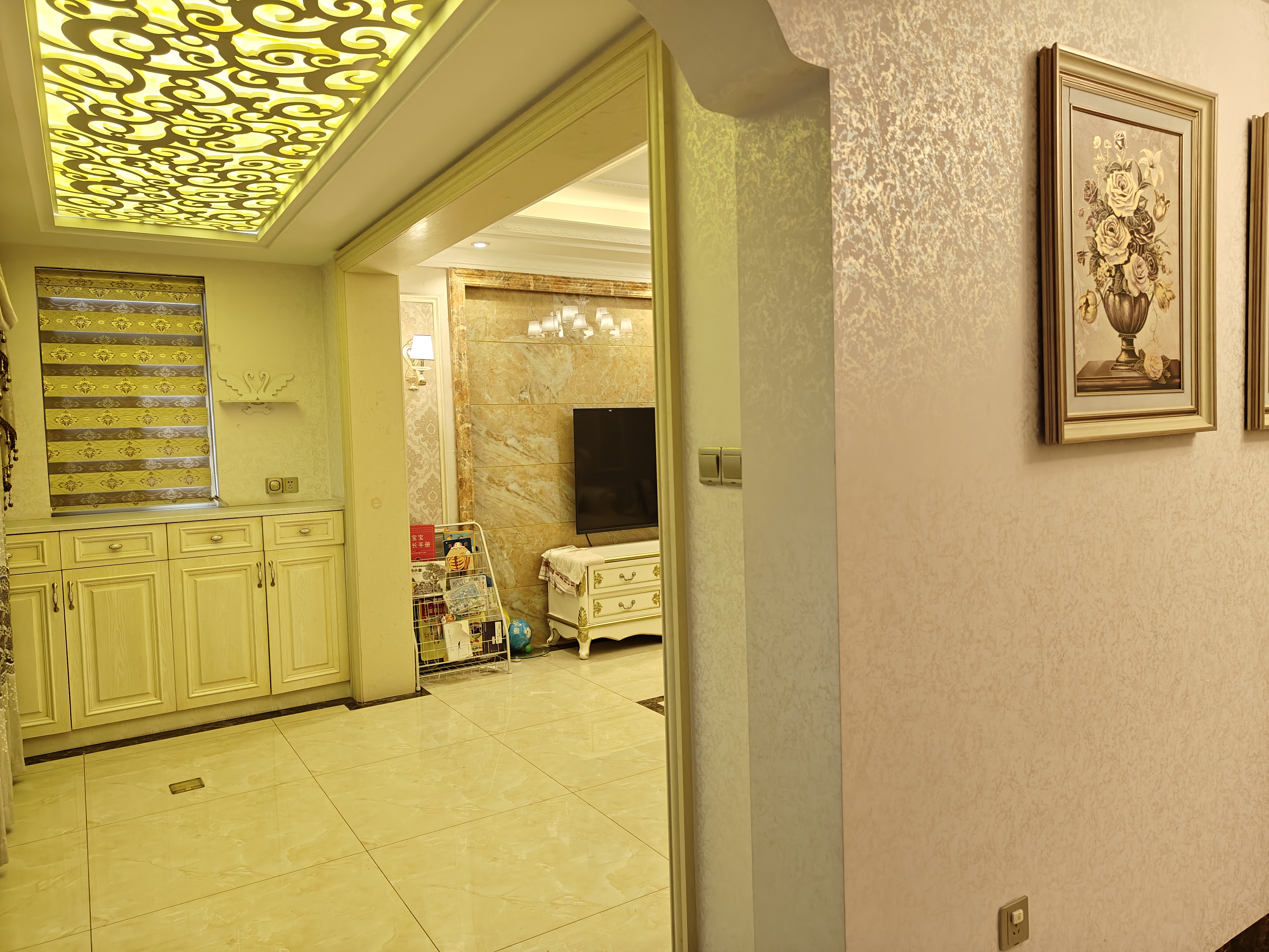 华晨御园 3室2厅2卫 90.0万 华晨御园 3室2厅2卫 90.0万室内图