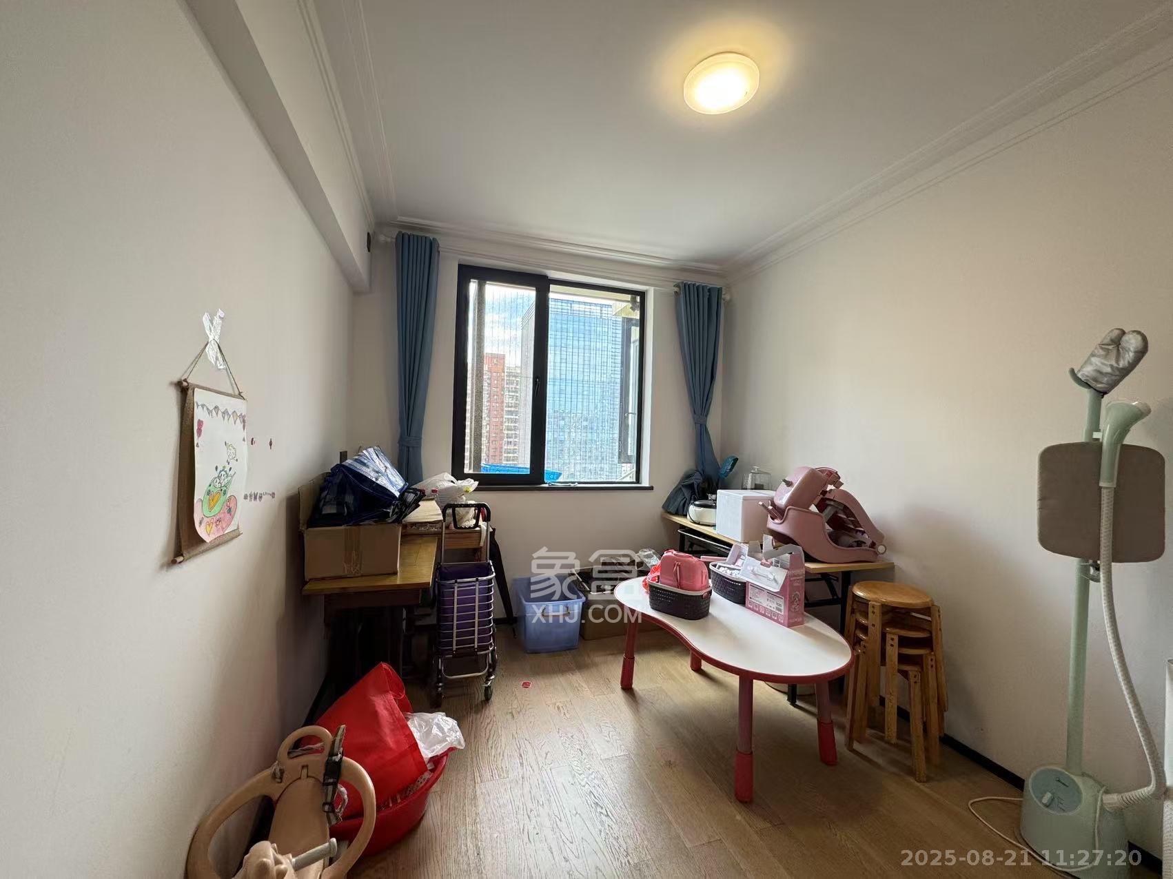 万科金域蓝湾  4室2厅2卫    4300.0元/月室内图