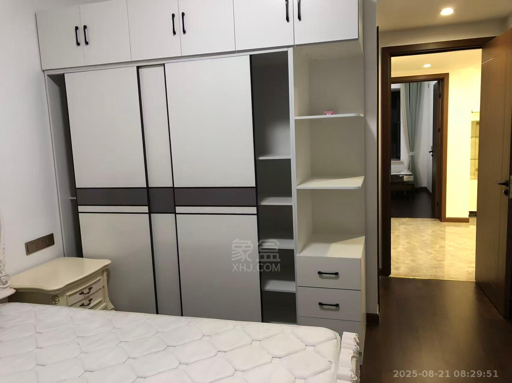 城际空间站 4室2厅2卫 1900.0元/月 城际空间站 4室2厅2卫 1900.0元/月室内图