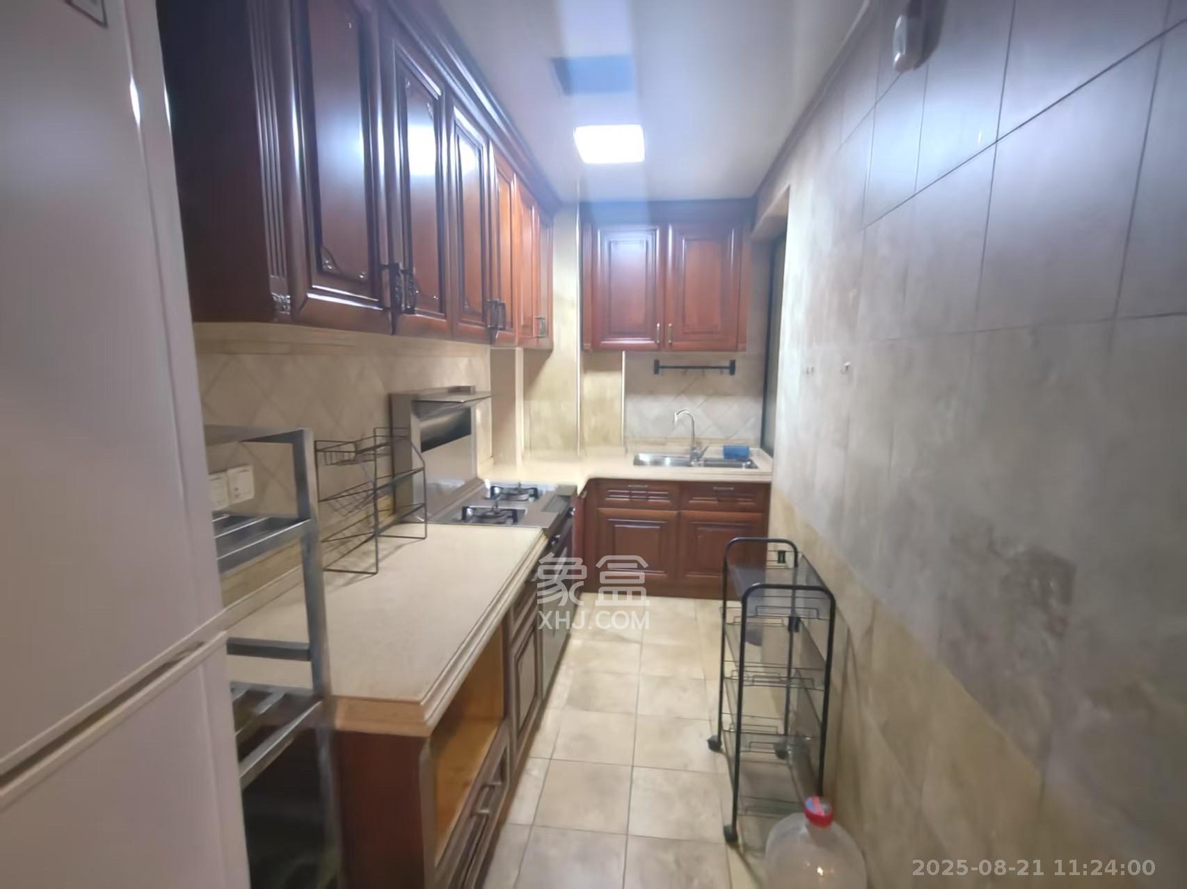 旭辉御府 3室2厅1卫 2500.0元/月 旭辉御府 3室2厅1卫 2500.0元/月室内图