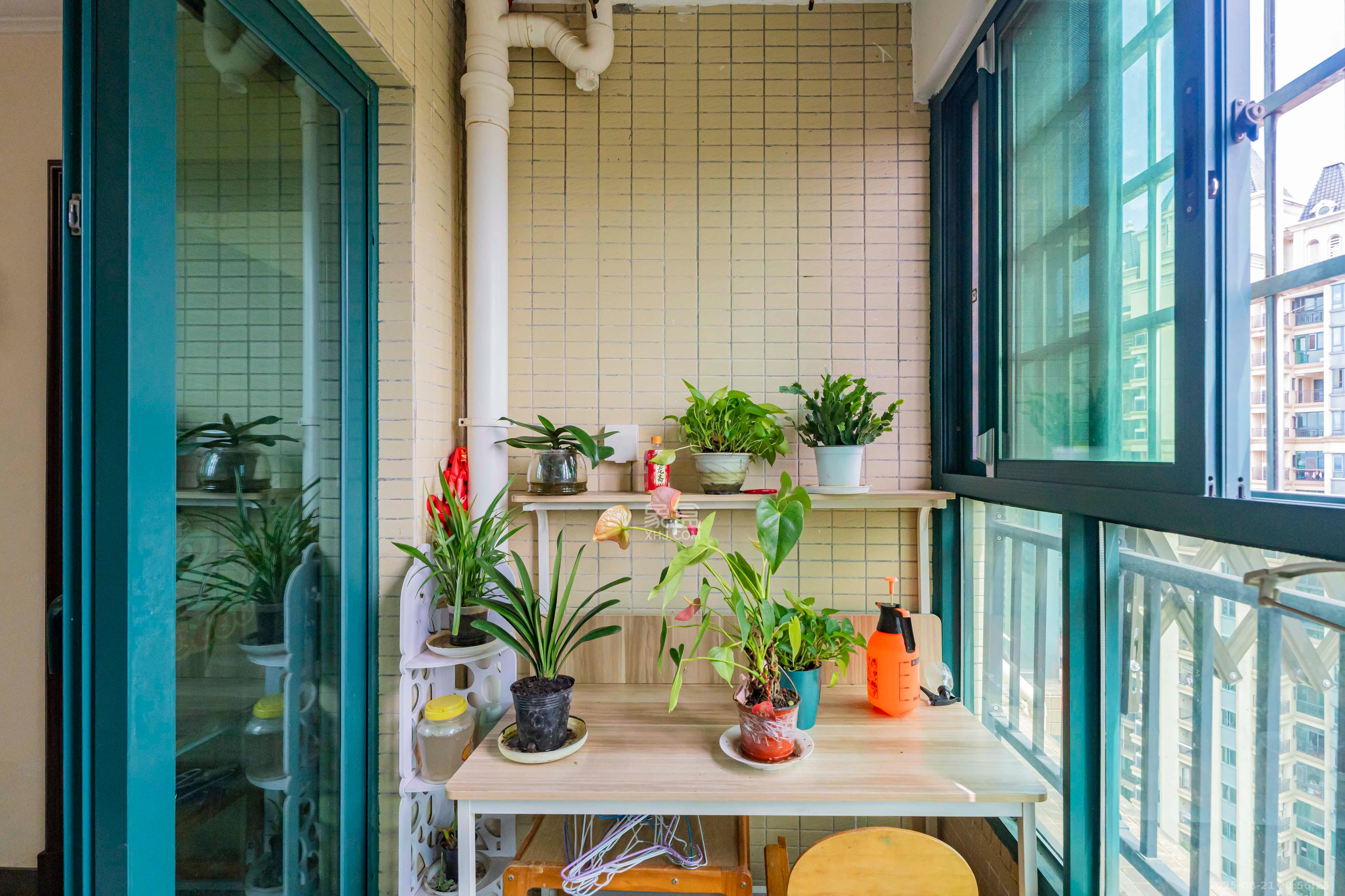 恒大雅苑  2室2厅1卫    76.0万 恒大雅苑  2室2厅1卫    76.0万阳台