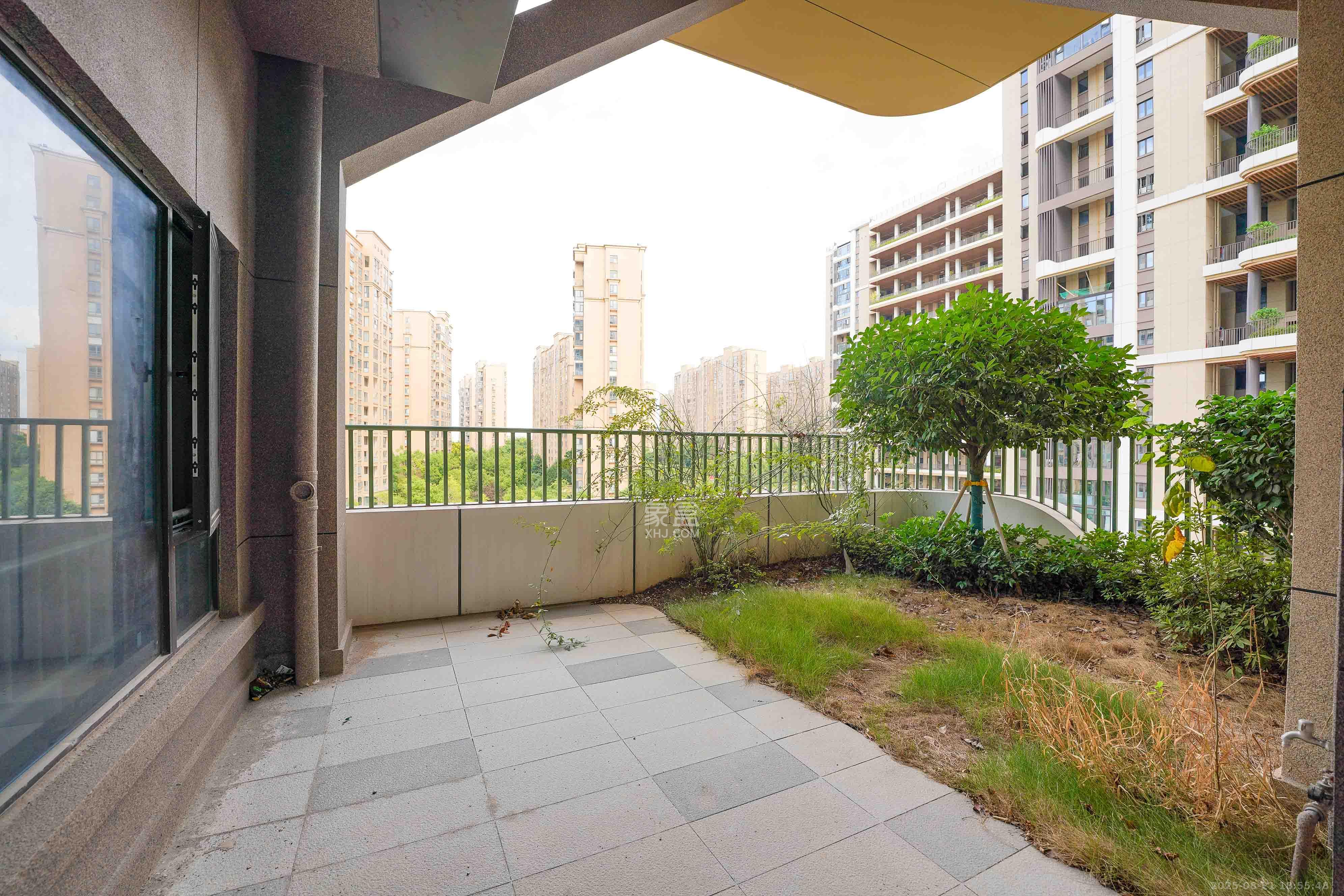 福天藏郡院子  4室2厅3卫    145.0万 福天藏郡院子  4室2厅3卫    145.0万阳台