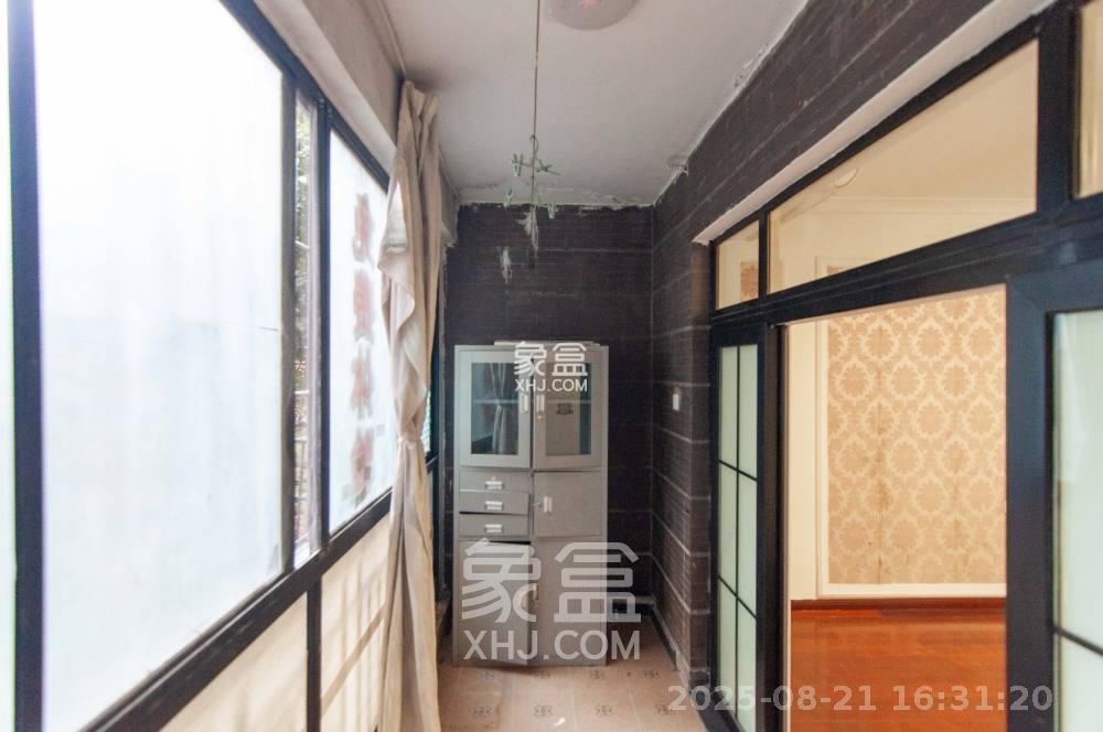 沁园春御院  3室2厅2卫   3000.00元/月室内图