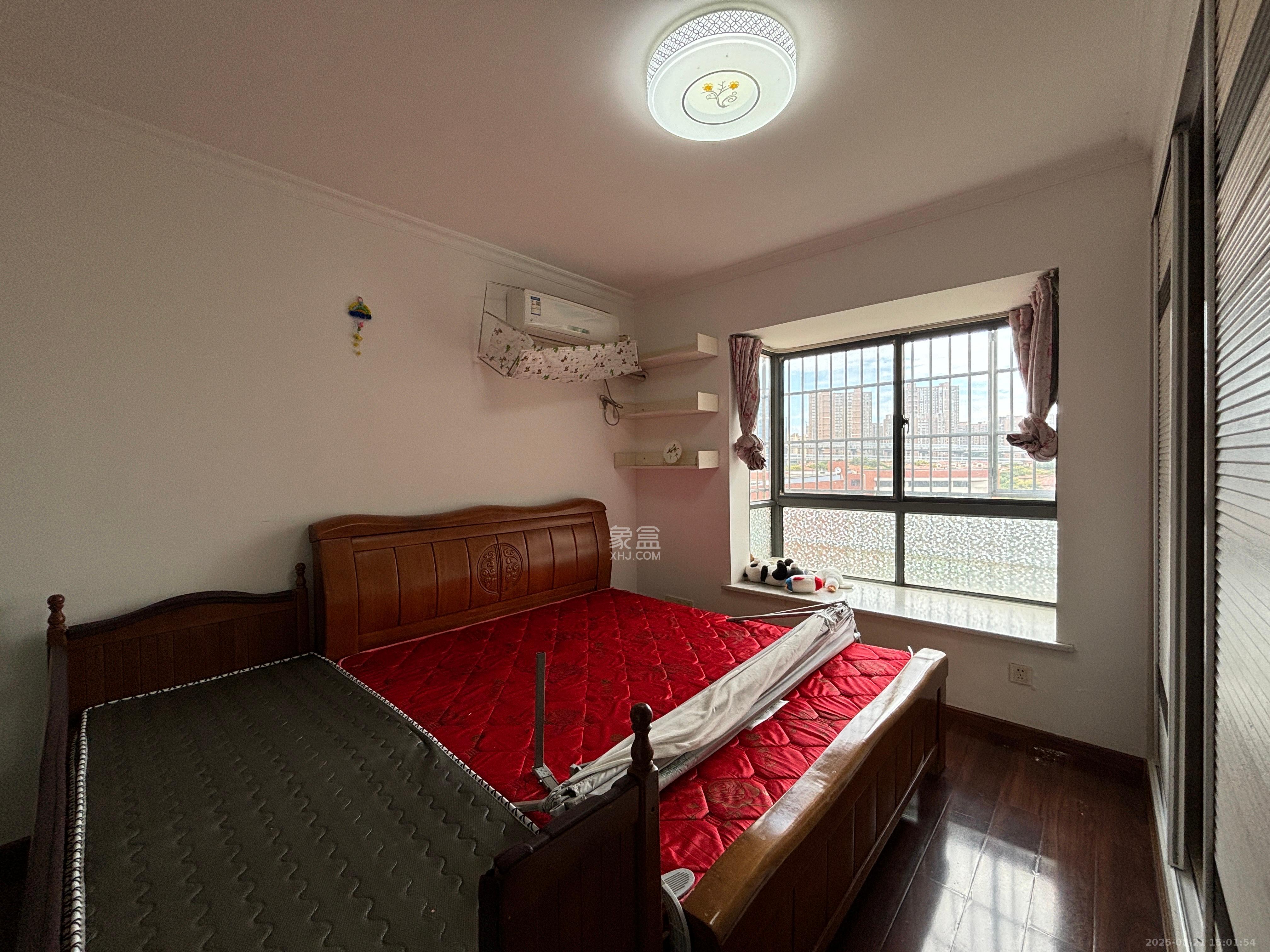 鑫天御景湾  3室2厅2卫    2800.0元/月室内图