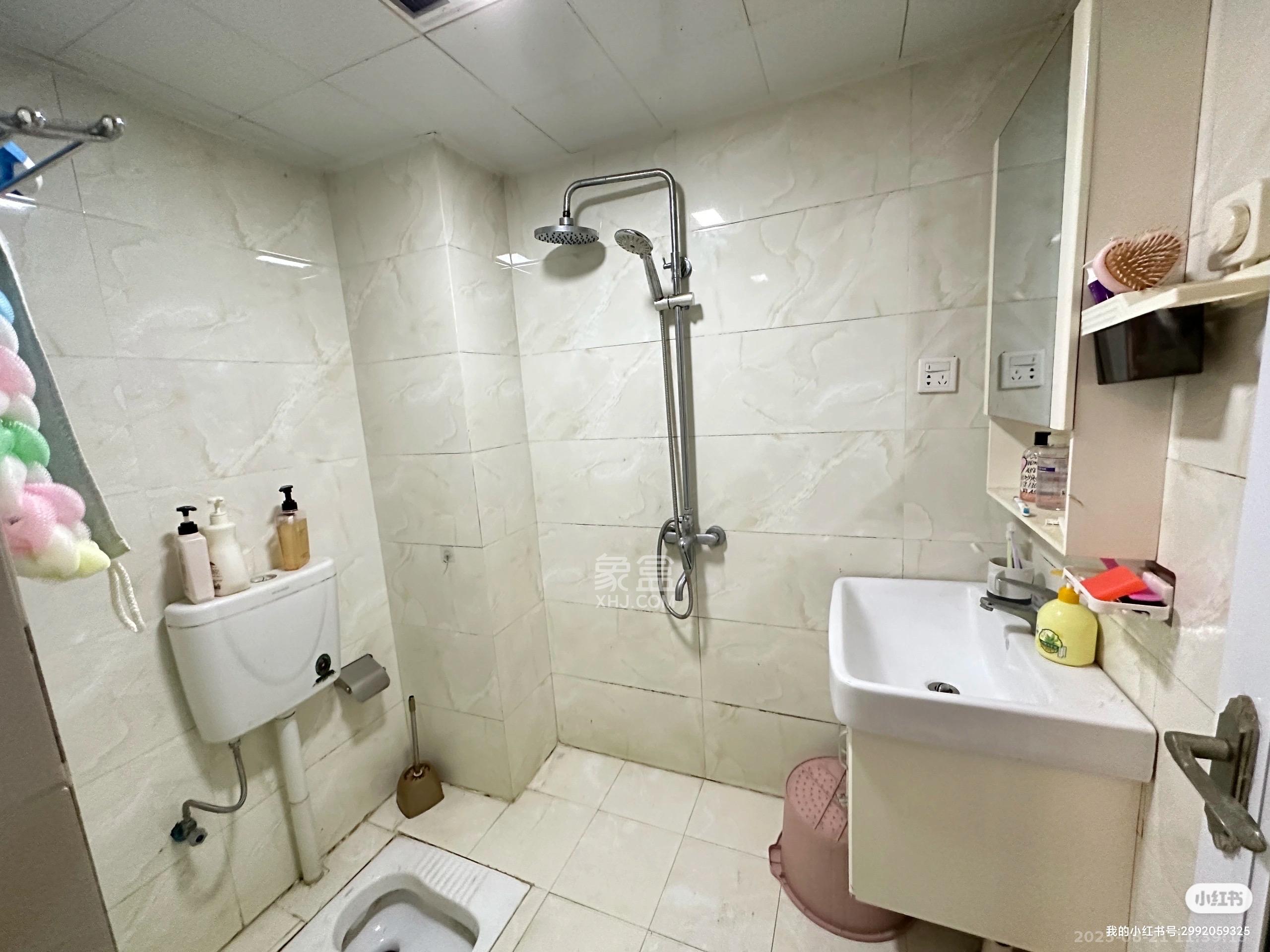 鑫远和城(一、二期)  1室1厅1卫    1500.0元/月 鑫远和城(一、二期)  1室1厅1卫    1500.0元/月室内图