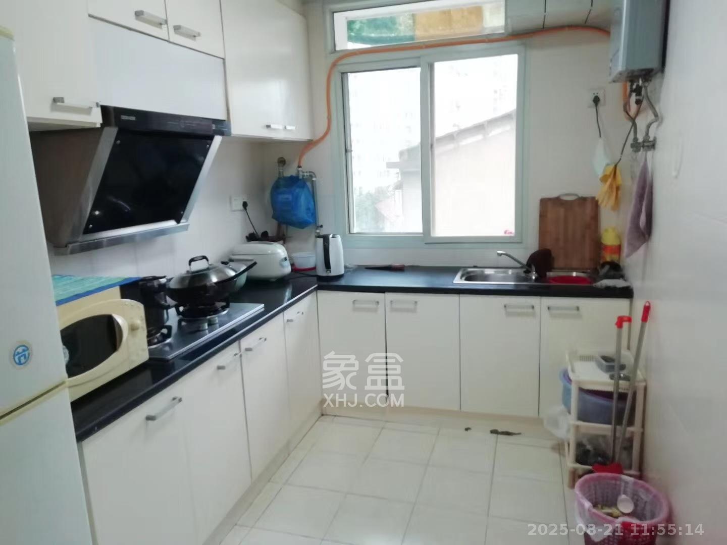桐荫里社区  3室2厅1卫   2700.00元/月室内图