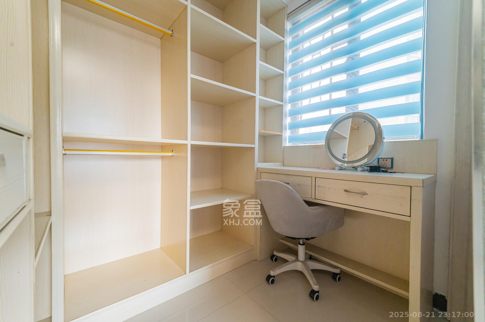 方略城市广场 3室2厅2卫 75.0万 方略城市广场 3室2厅2卫 75.0万卫生间