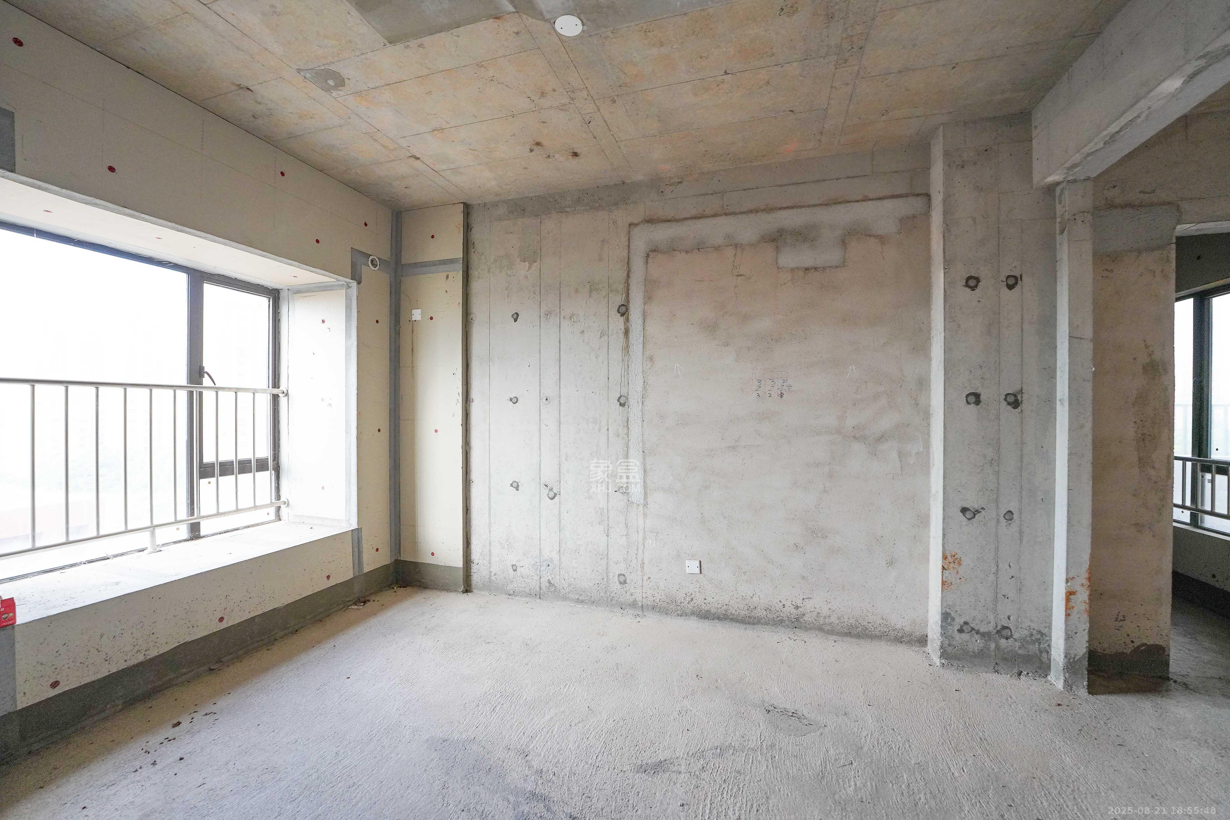 福天藏郡院子  4室2厅3卫    145.0万 福天藏郡院子  4室2厅3卫    145.0万卧室