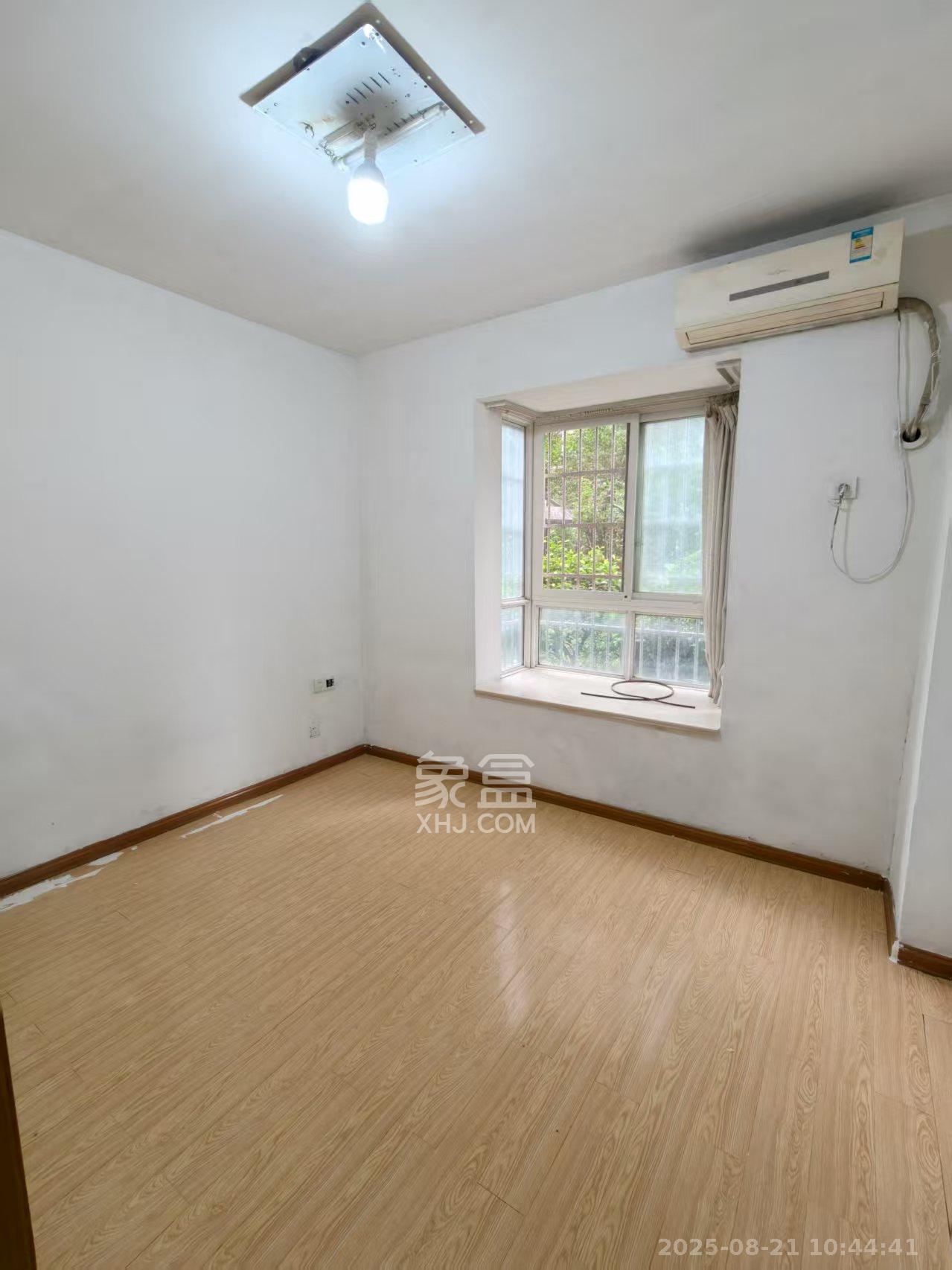 东门尚苑 4室2厅1卫 1800.0元/月 东门尚苑 4室2厅1卫 1800.0元/月室内图