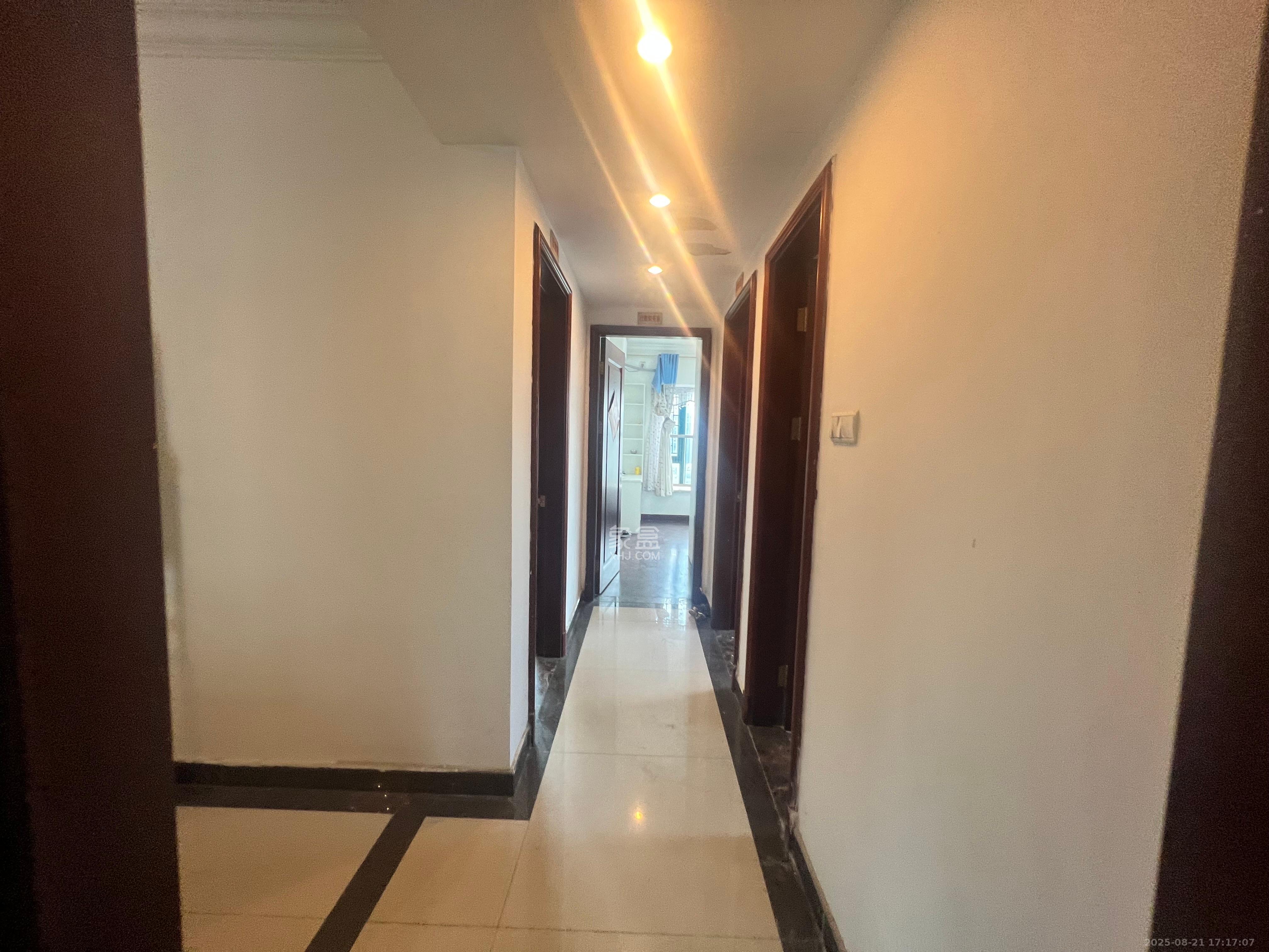 恒大绿洲 4室2厅2卫 3500.0元/月 恒大绿洲 4室2厅2卫 3500.0元/月室内图