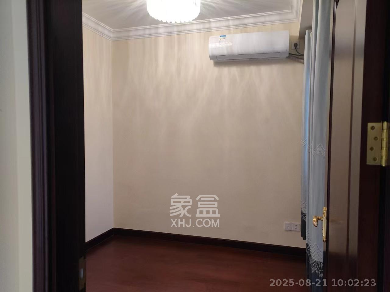 恒大翡翠华庭  3室2厅1卫   1400.00元/月室内图