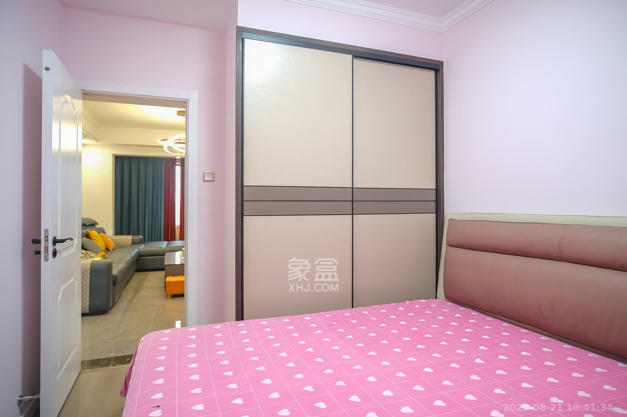 星城春晓  3室2厅2卫    99.8万卧室