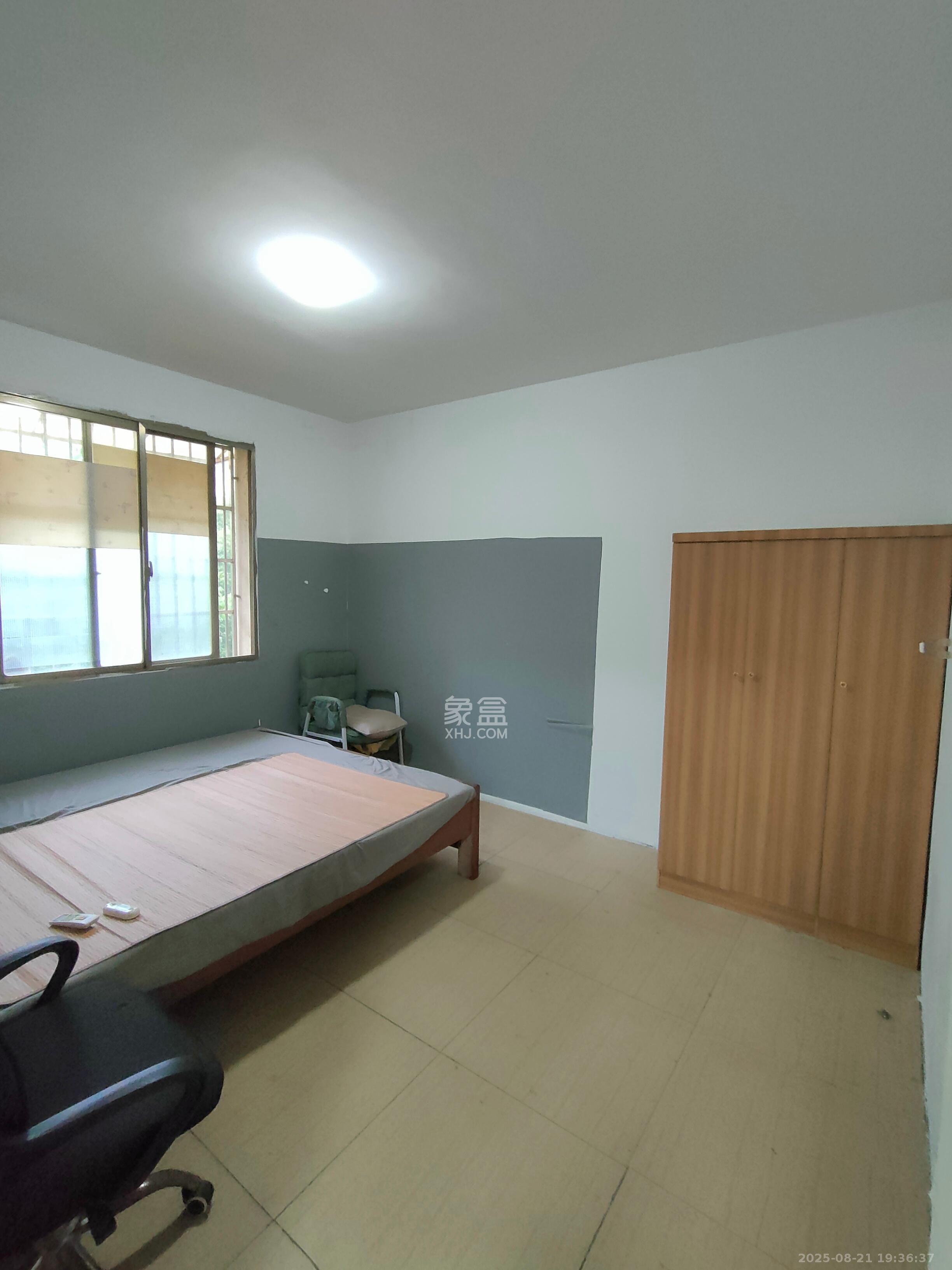 涂家冲社区（涂新小区、农商银行宿舍）  3室1厅1卫    1650.0元/月室内图