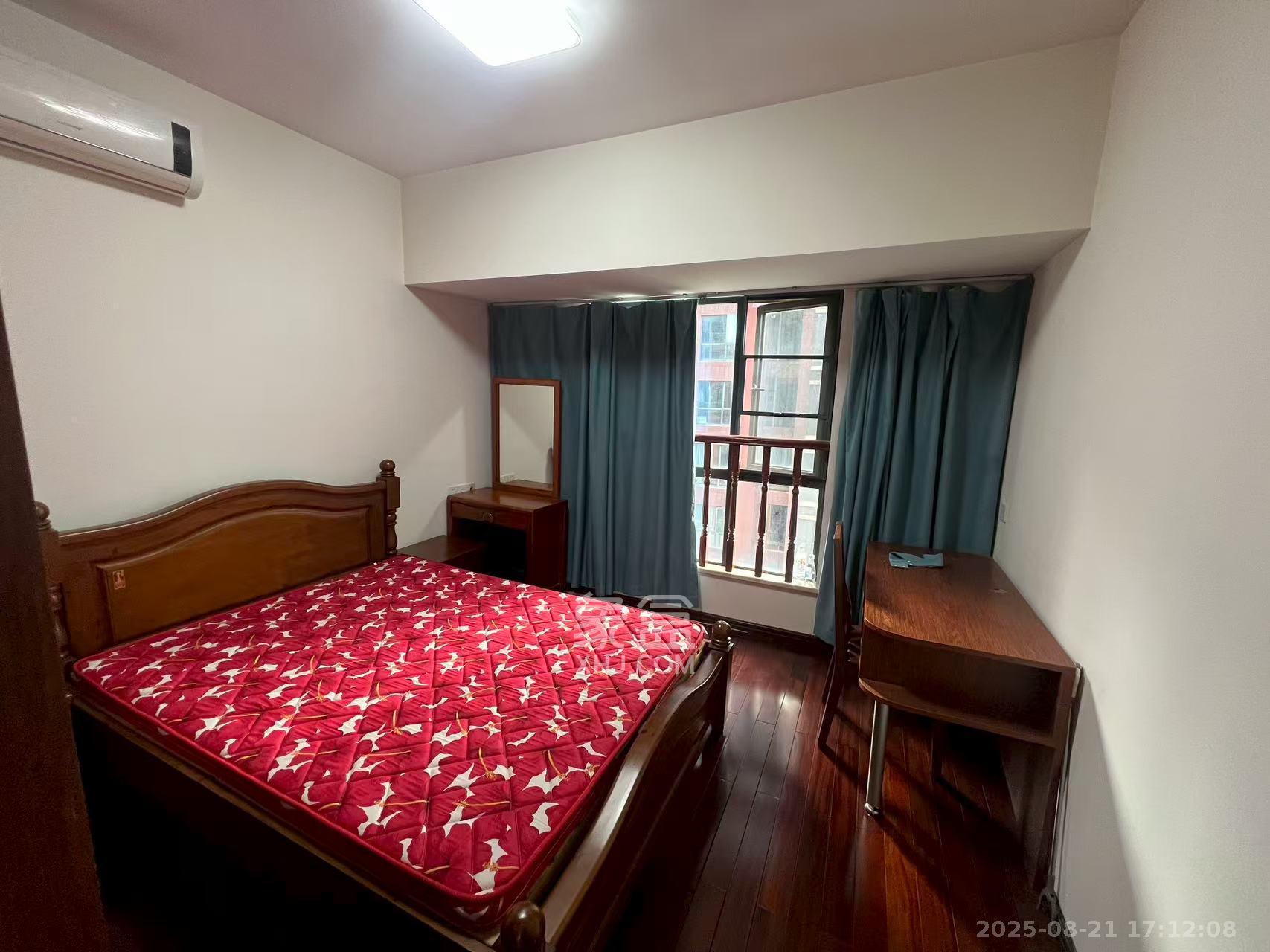 公园9号  2室1厅1卫    3500.0元/月室内图