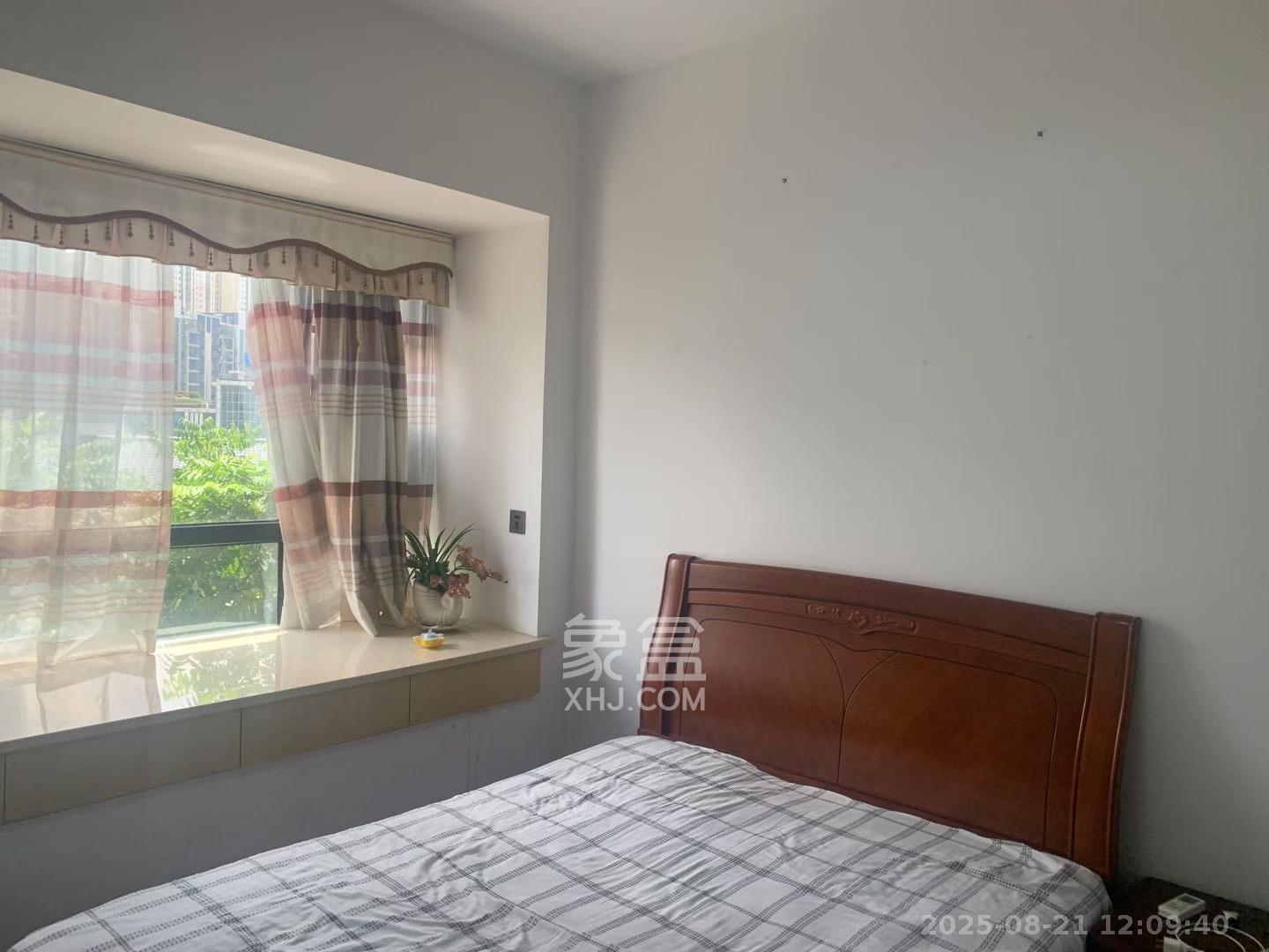 名家翡翠花园  3室2厅1卫    1900.0元/月室内图