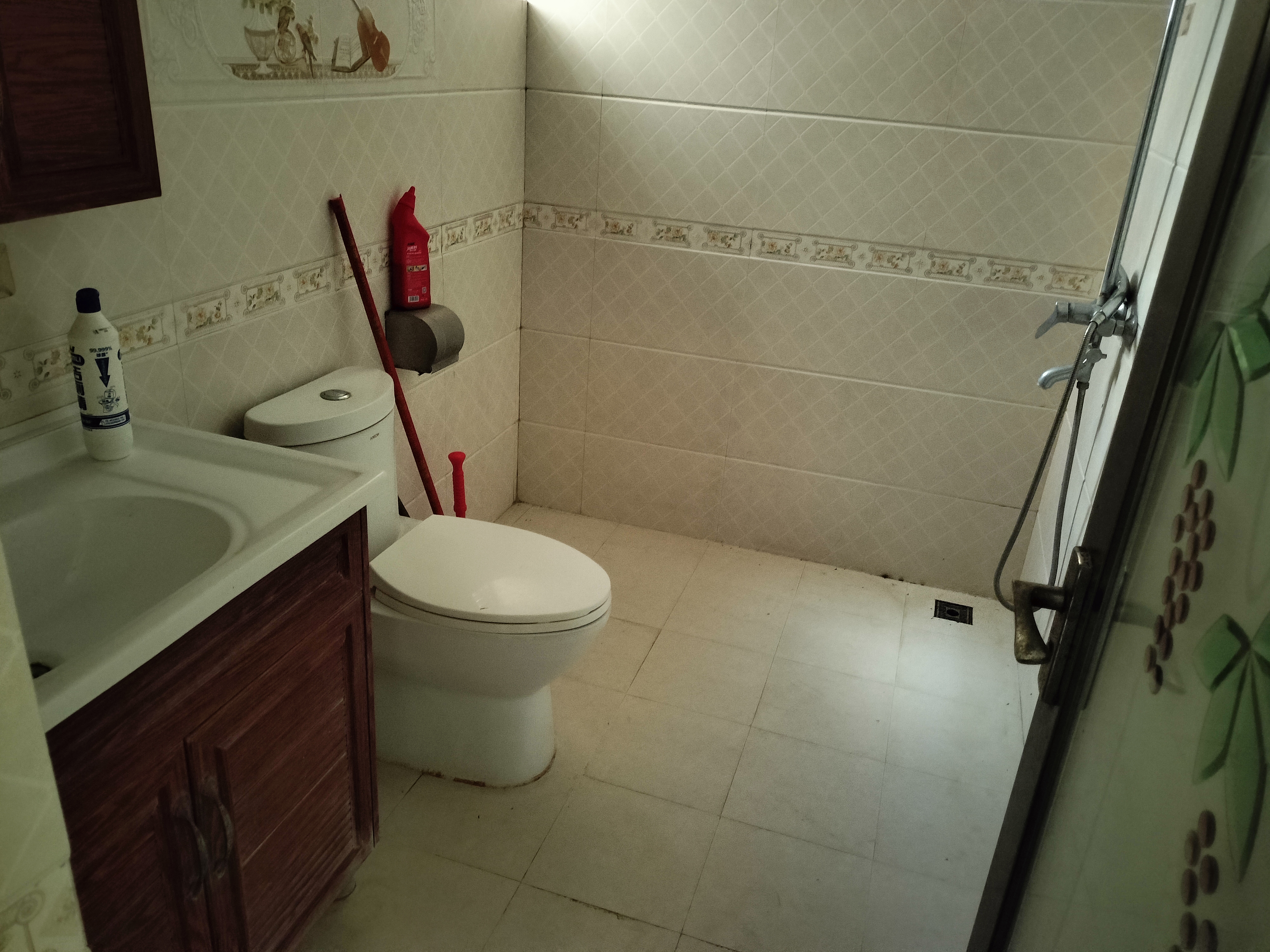 宁江花园 3室2厅2卫 2700.0元/月 宁江花园 3室2厅2卫 2700.0元/月室内图