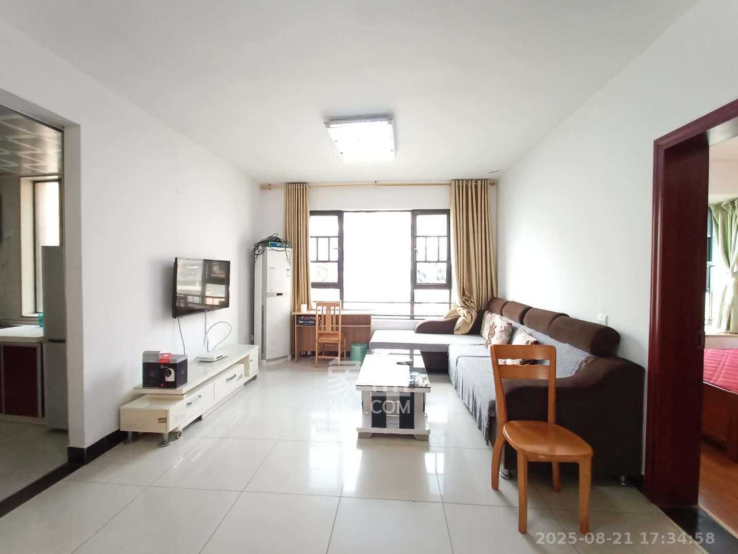 长房时代城  3室2厅1卫    2500.0元/月室内图