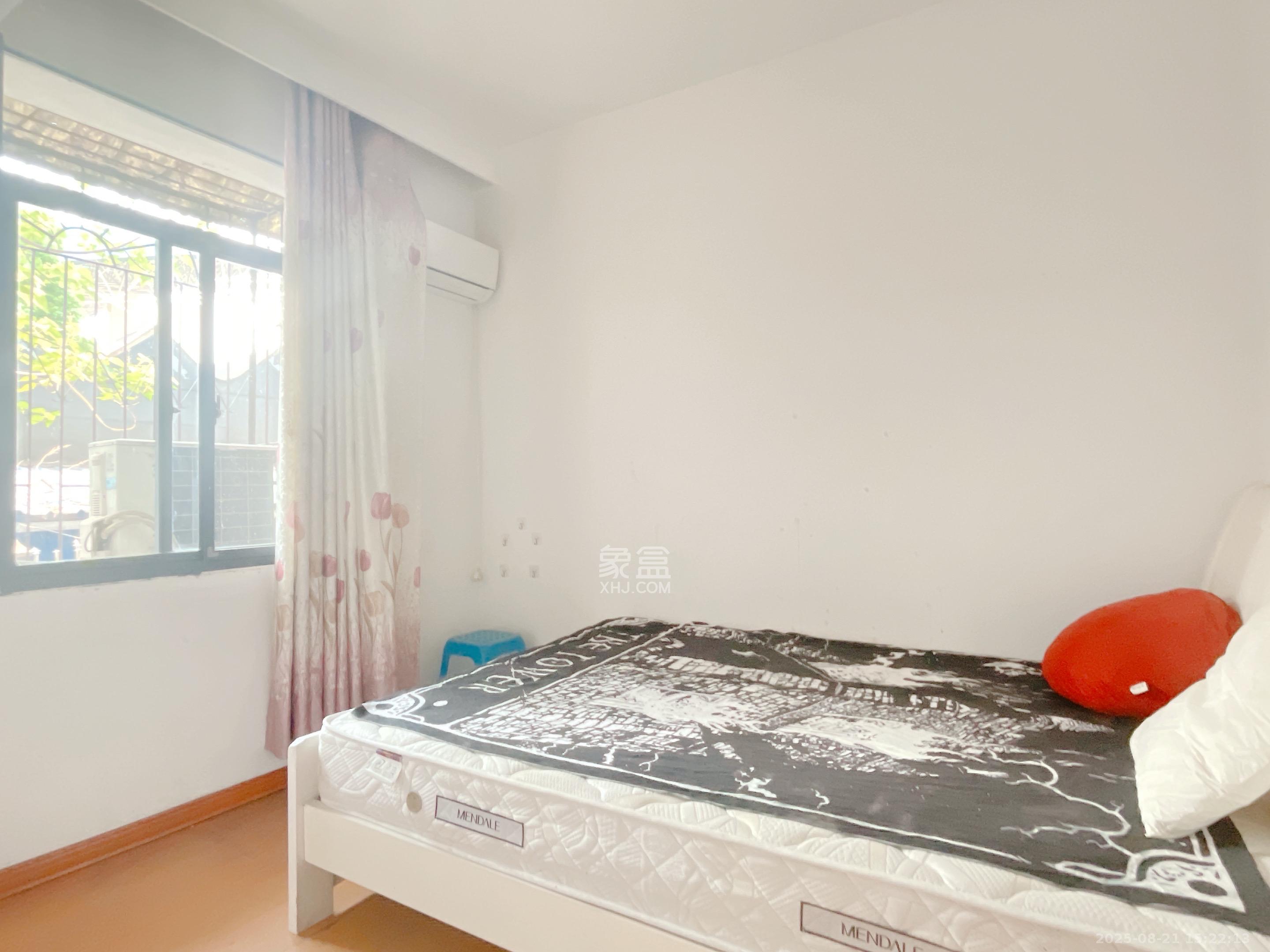 展览馆科协宿舍 3室2厅1卫 2200.0元/月 展览馆科协宿舍 3室2厅1卫 2200.0元/月室内图