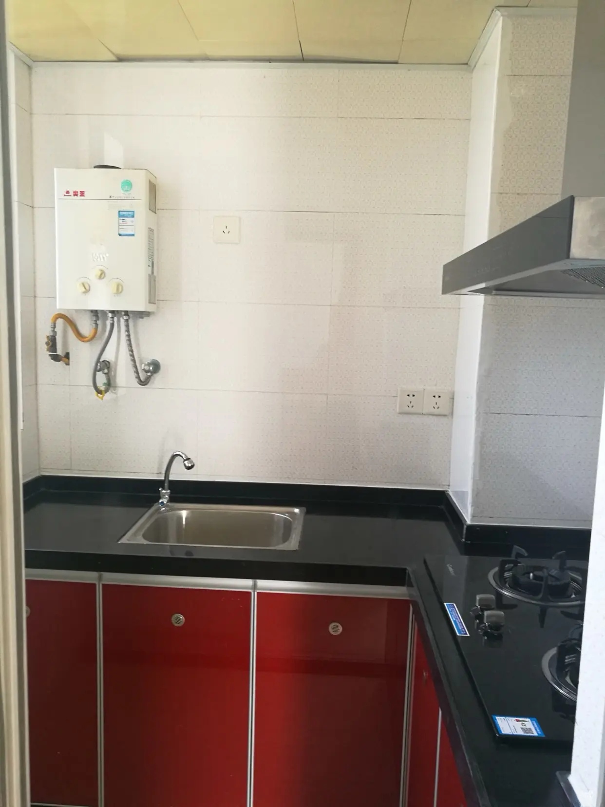 四季华庭龙城 2室2厅1卫 2200.0元/月 四季华庭龙城 2室2厅1卫 2200.0元/月室内图