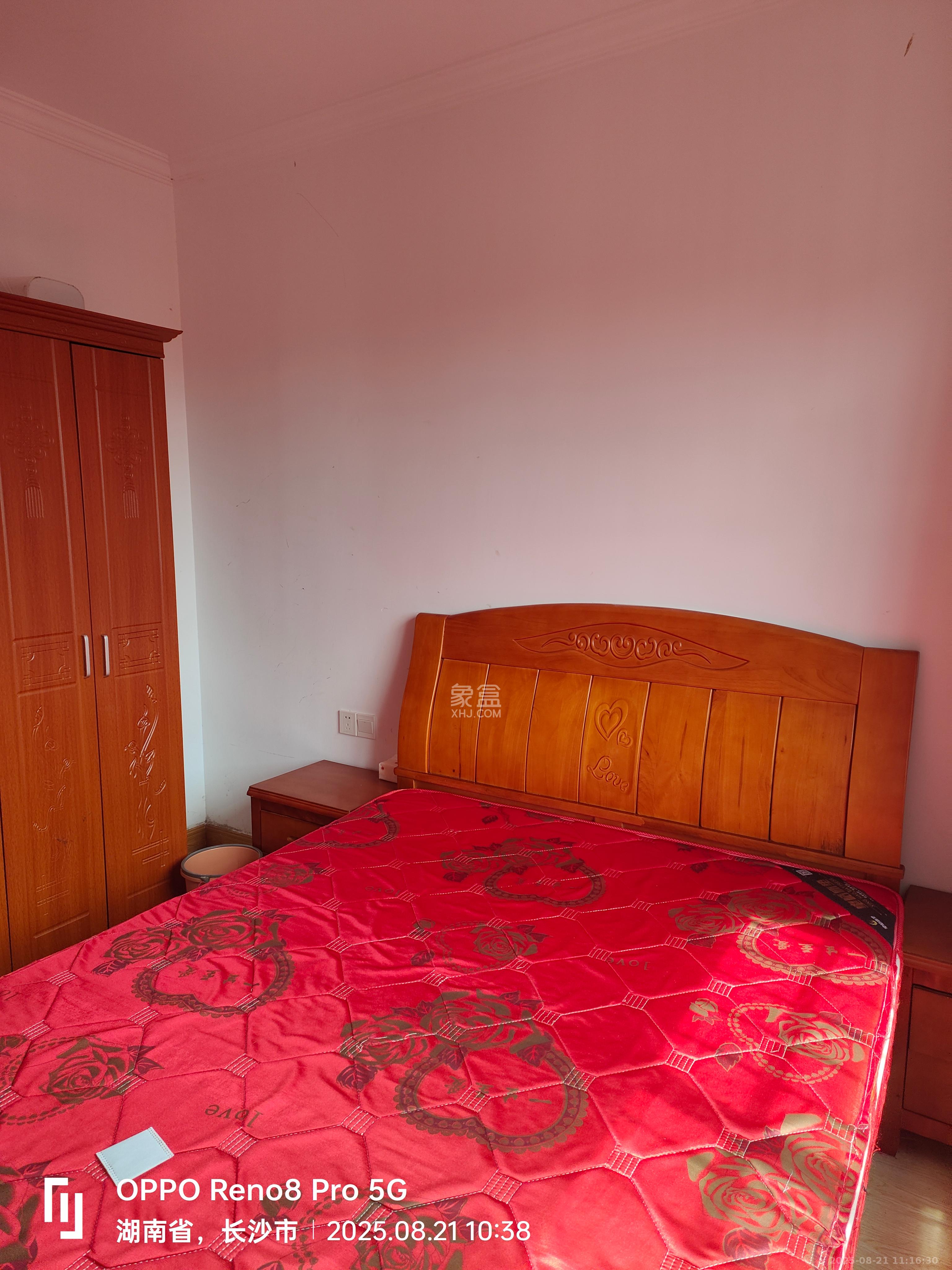 海德公园  3室2厅1卫    1900.0元/月 海德公园  3室2厅1卫    1900.0元/月室内图