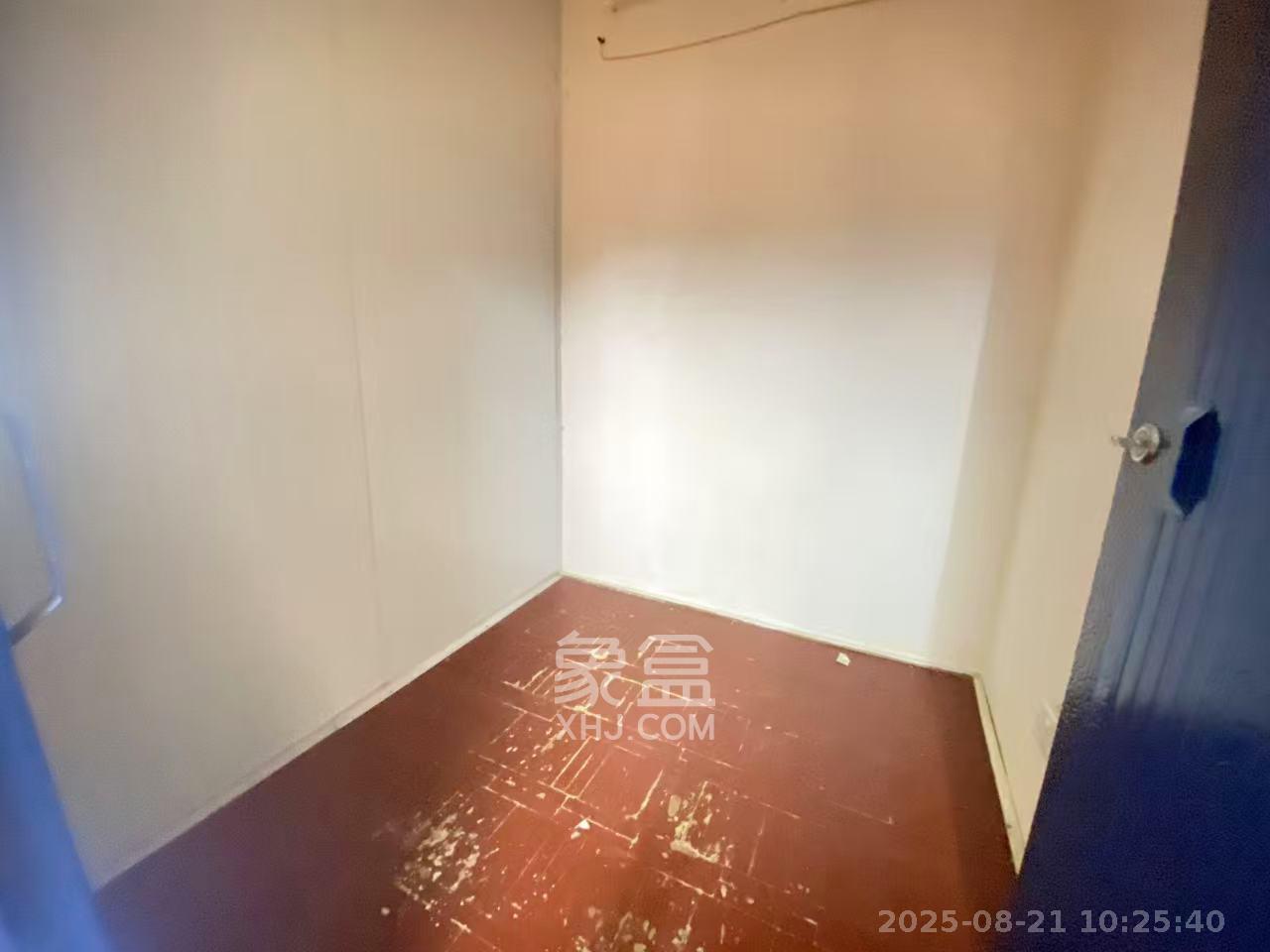 学院街散盘 2室1厅1卫 2200.0元/月 学院街散盘 2室1厅1卫 2200.0元/月室内图