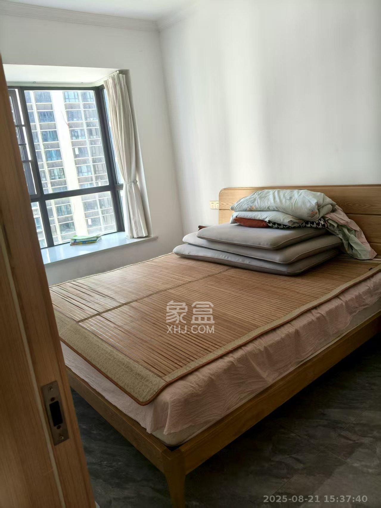 财汇新天地(财汇商务广场)  4室2厅2卫    2600.0元/月 财汇新天地(财汇商务广场)  4室2厅2卫    2600.0元/月室内图