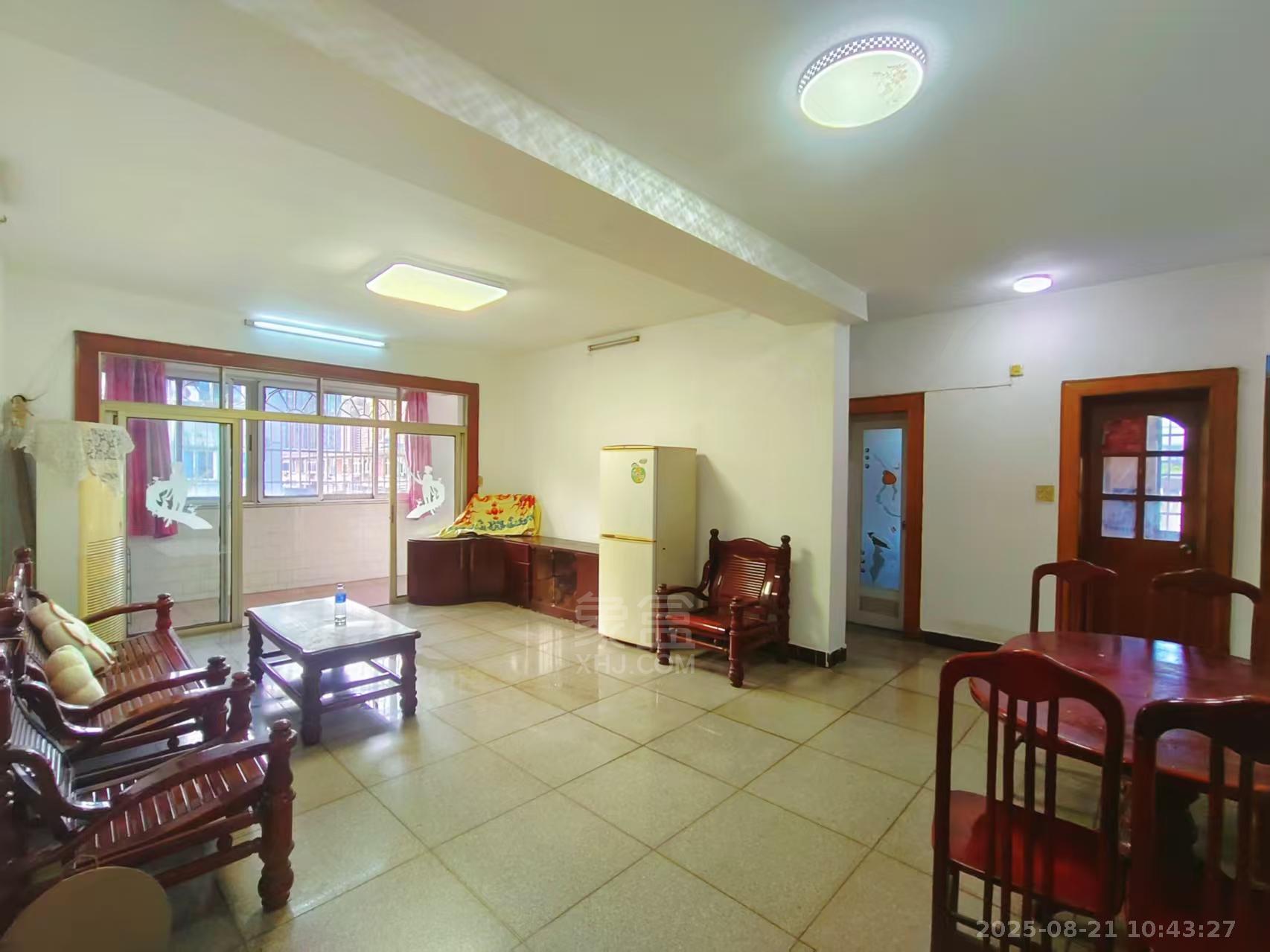 洗煤小区 2室1厅1卫 600.0元/月 洗煤小区 2室1厅1卫 600.0元/月室内图