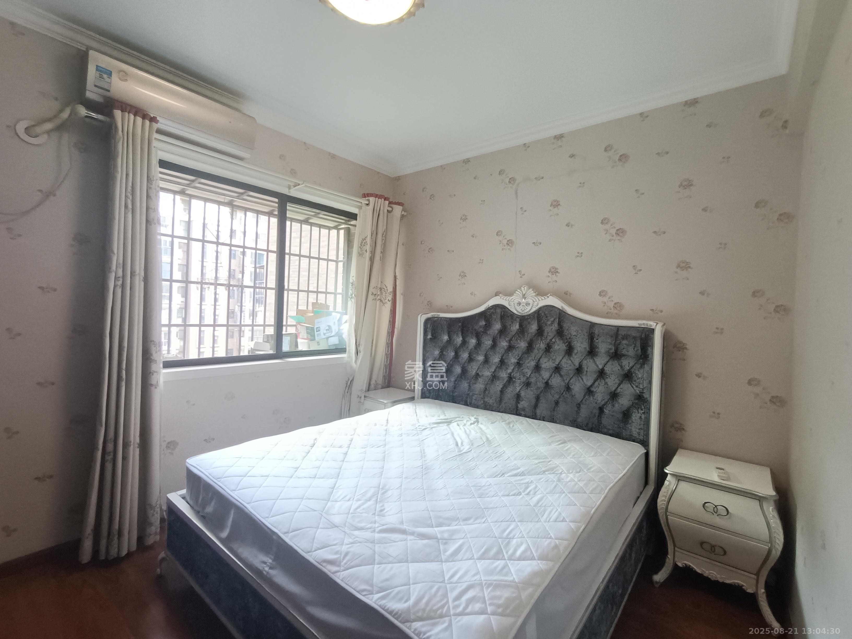 夏威夷碧水春城（碧桂园城市花园）  3室2厅1卫    3200.0元/月室内图