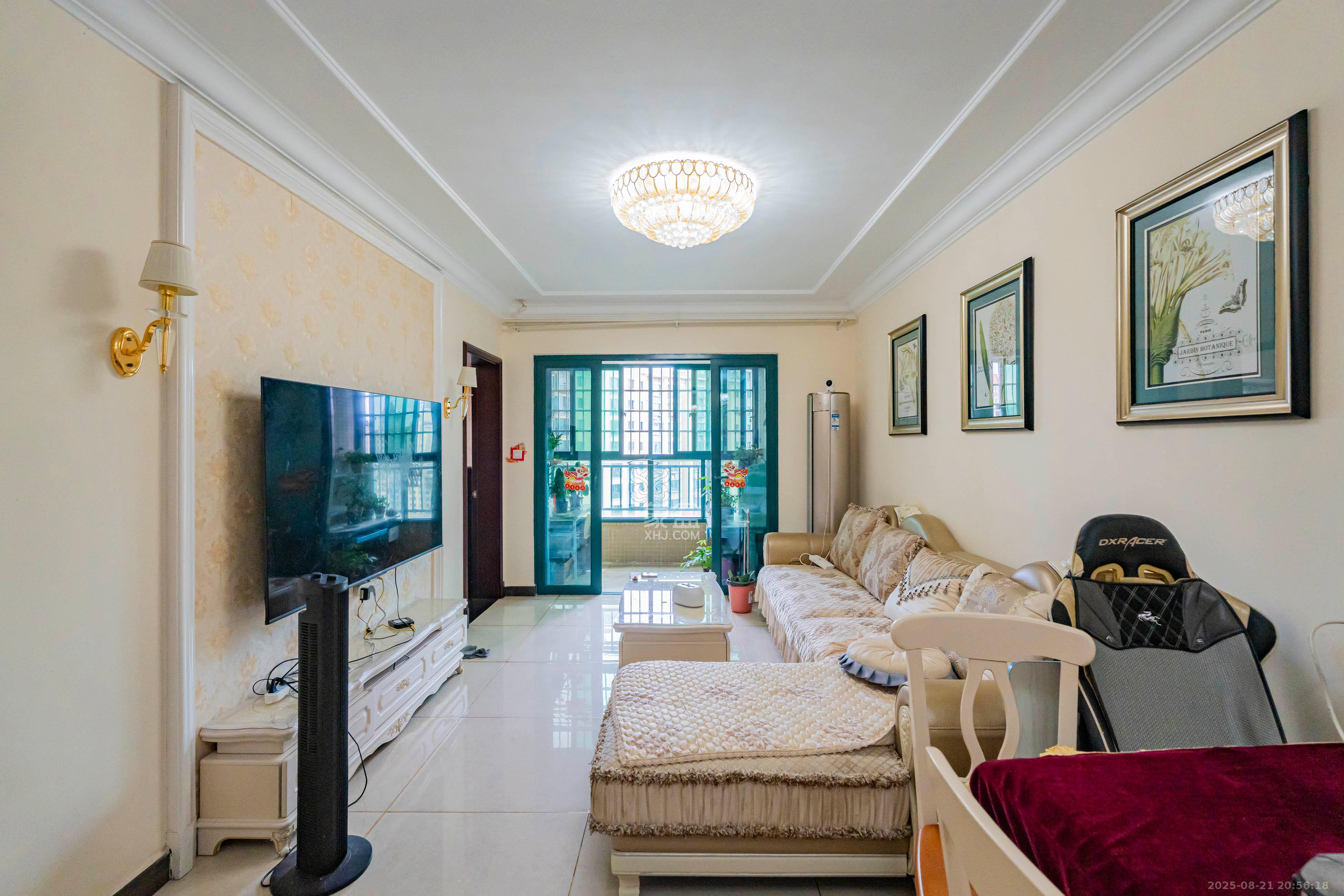 恒大雅苑  2室2厅1卫    76.0万 恒大雅苑  2室2厅1卫    76.0万客厅