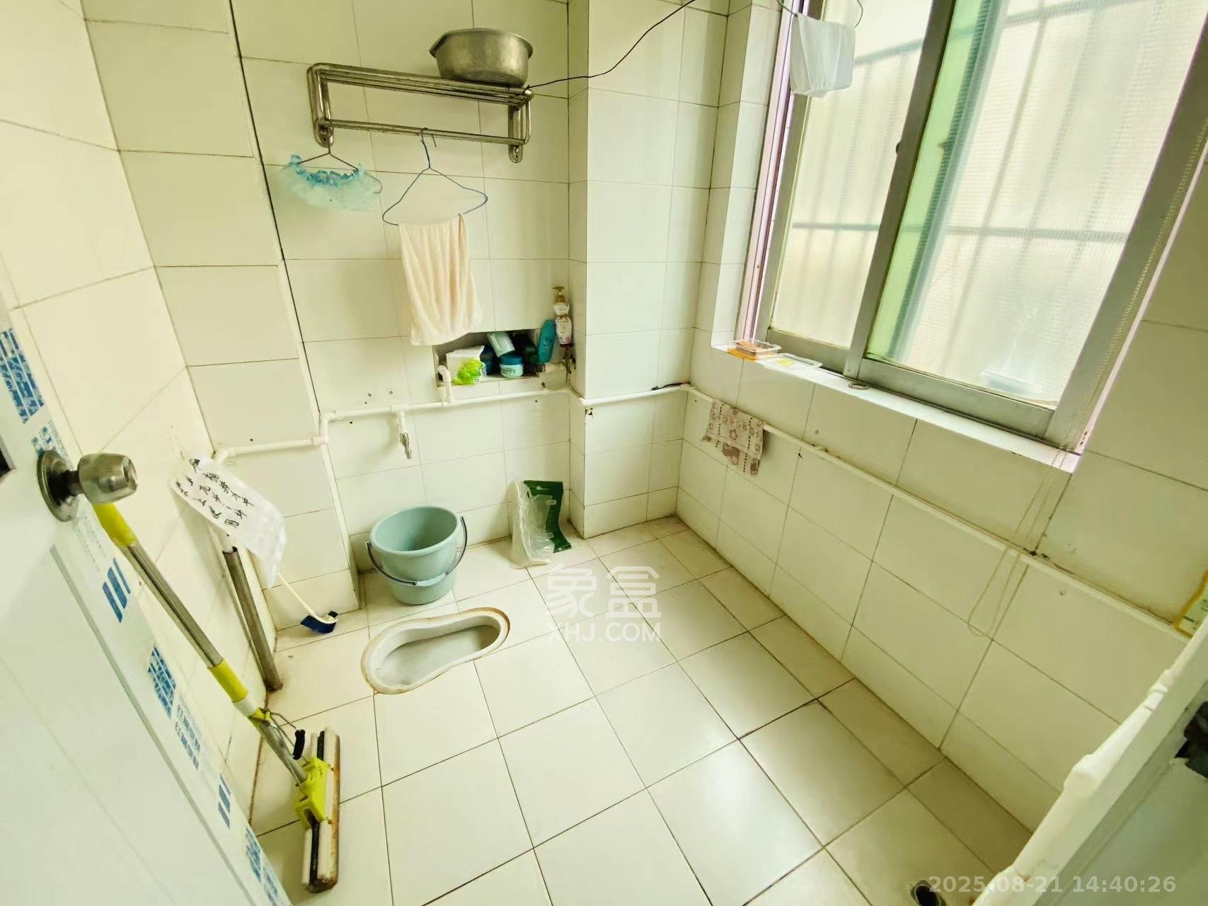 添景阁 1室2厅1卫 1500.0元/月 添景阁 1室2厅1卫 1500.0元/月室内图