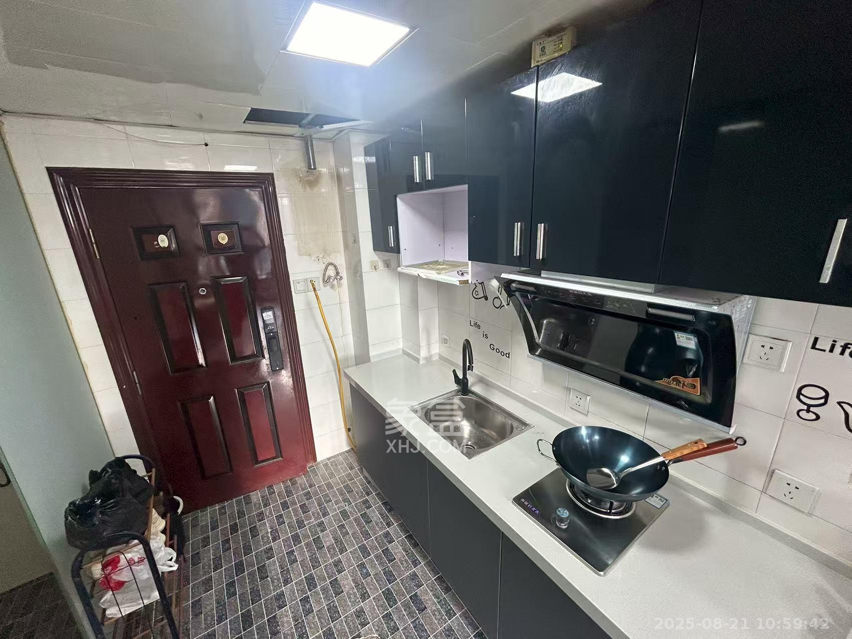 他城(天鸿时代公寓) 1室1厅1卫 1400.0元/月 他城(天鸿时代公寓) 1室1厅1卫 1400.0元/月室内图