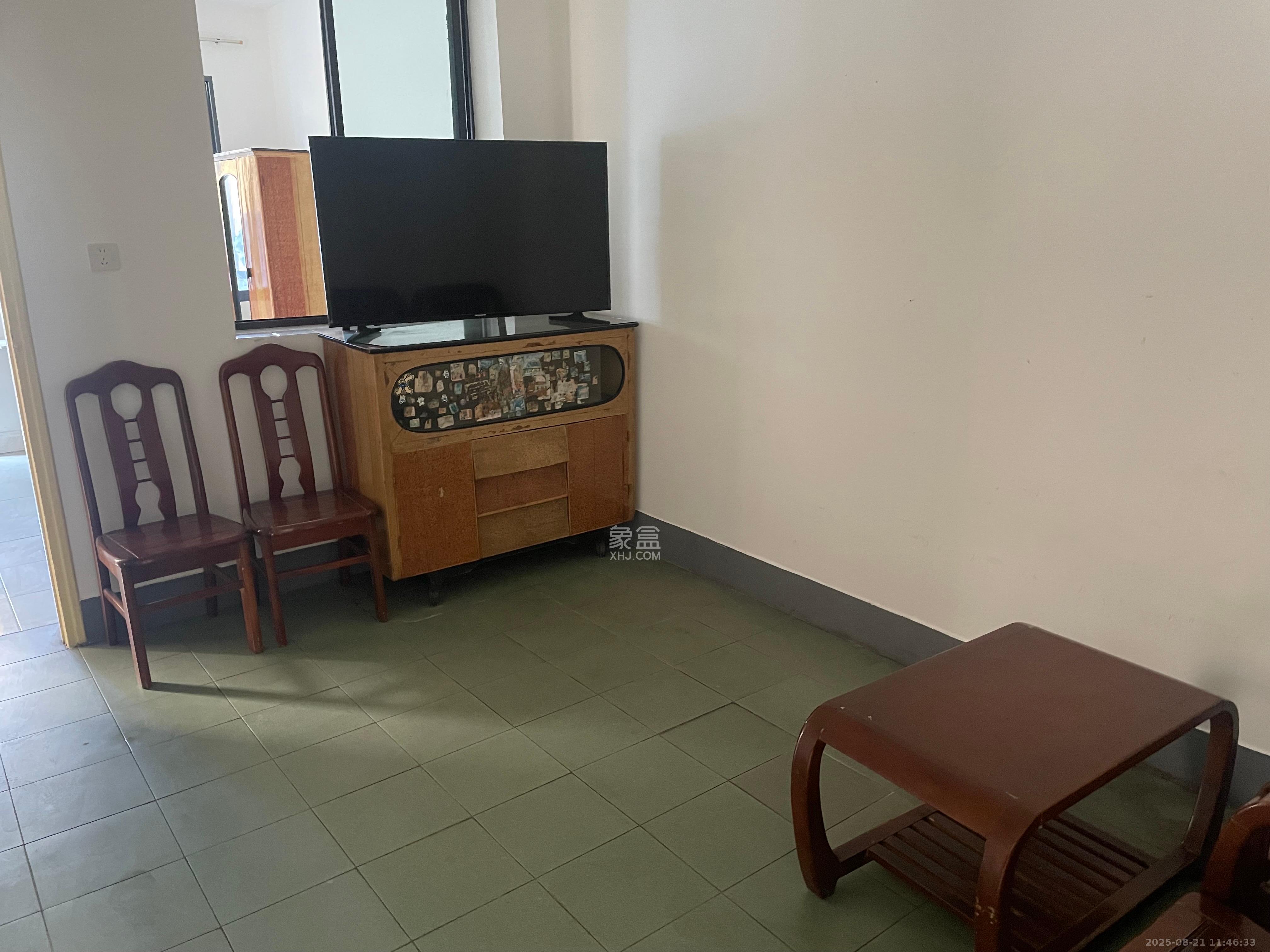 燕山街社区 3室2厅1卫 2200.0元/月 燕山街社区 3室2厅1卫 2200.0元/月室内图