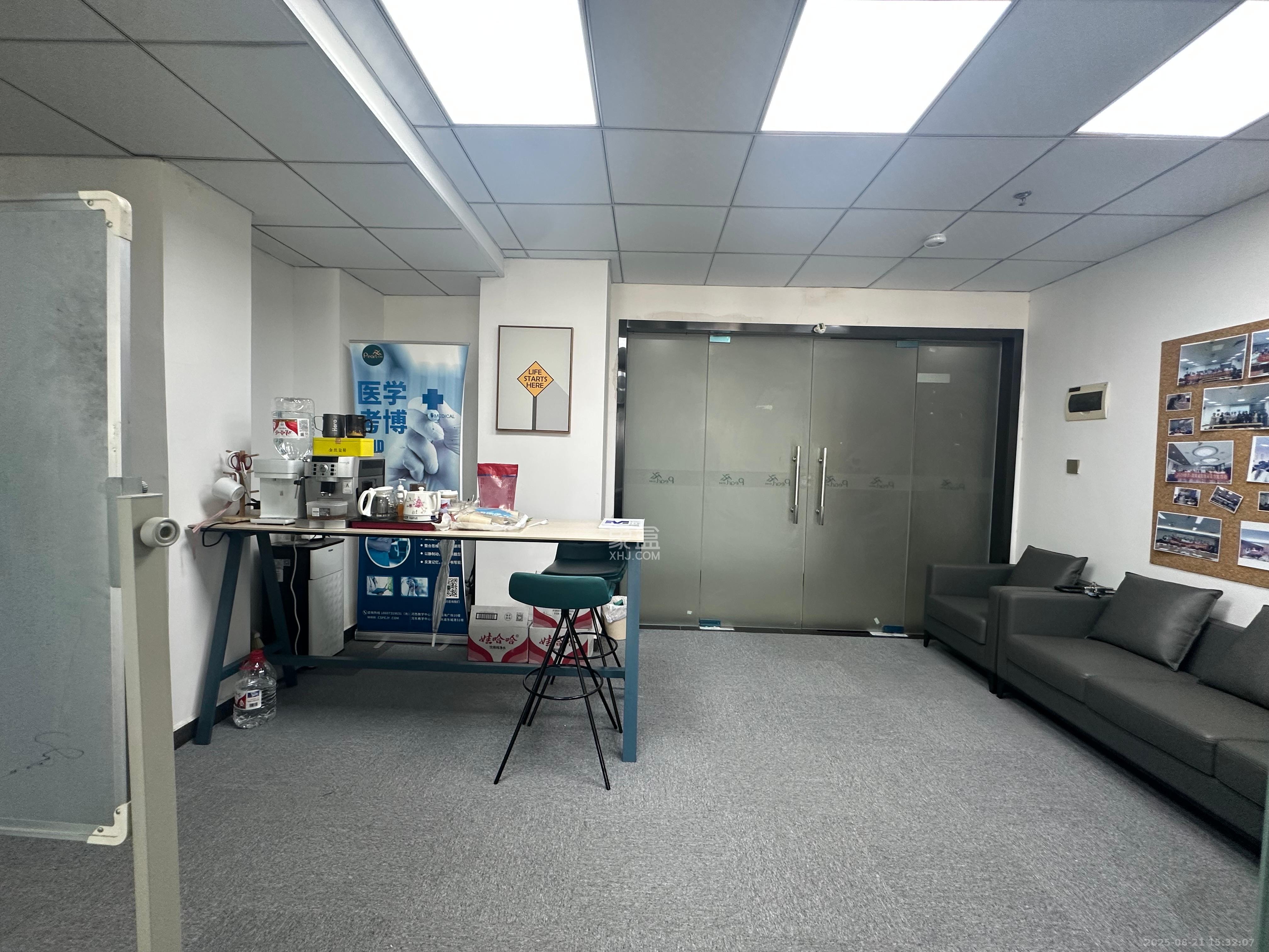 西子湖畔沃府 1室1厅1卫 2500.0元/月 西子湖畔沃府 1室1厅1卫 2500.0元/月室内图