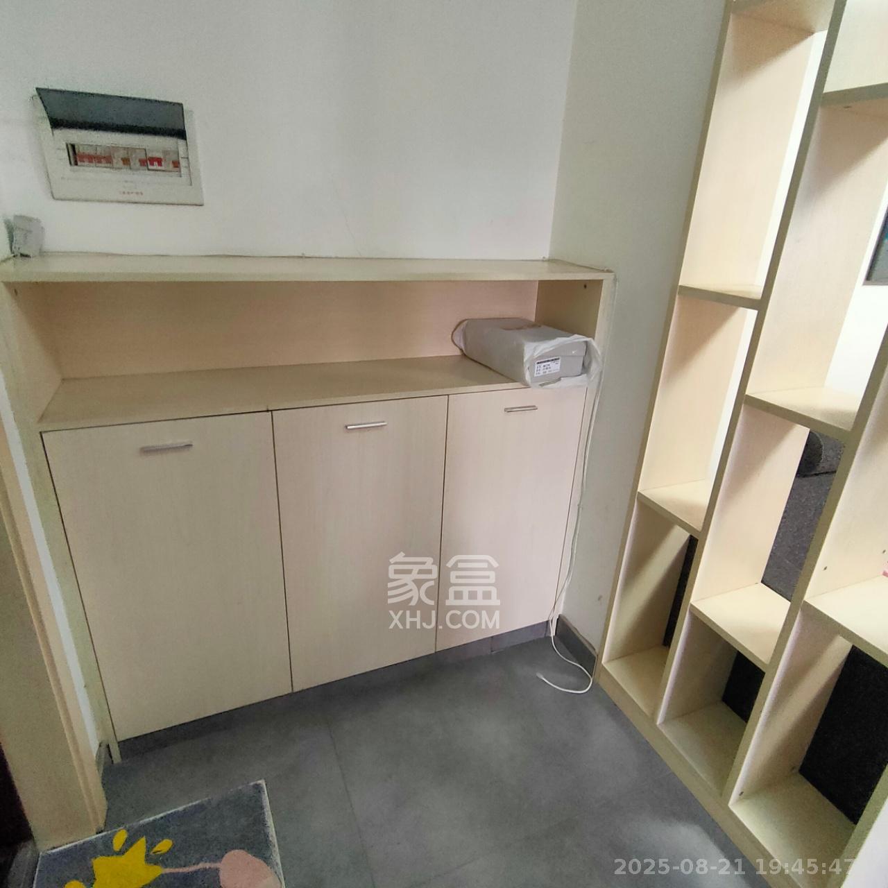 铂宫  1室1厅1卫    2700.0元/月室内图