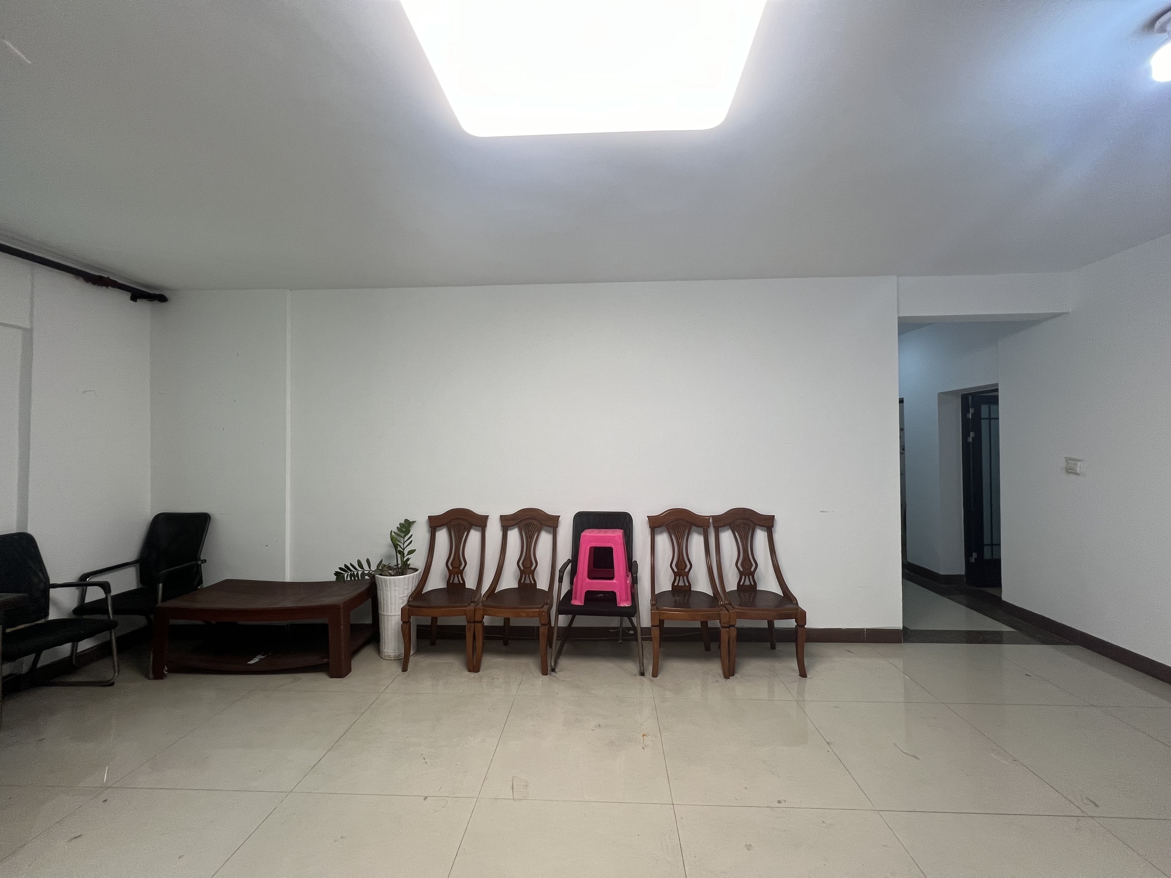 富豪大厦(富豪花园) 2室1厅1卫 2400.0元/月 富豪大厦(富豪花园) 2室1厅1卫 2400.0元/月室内图