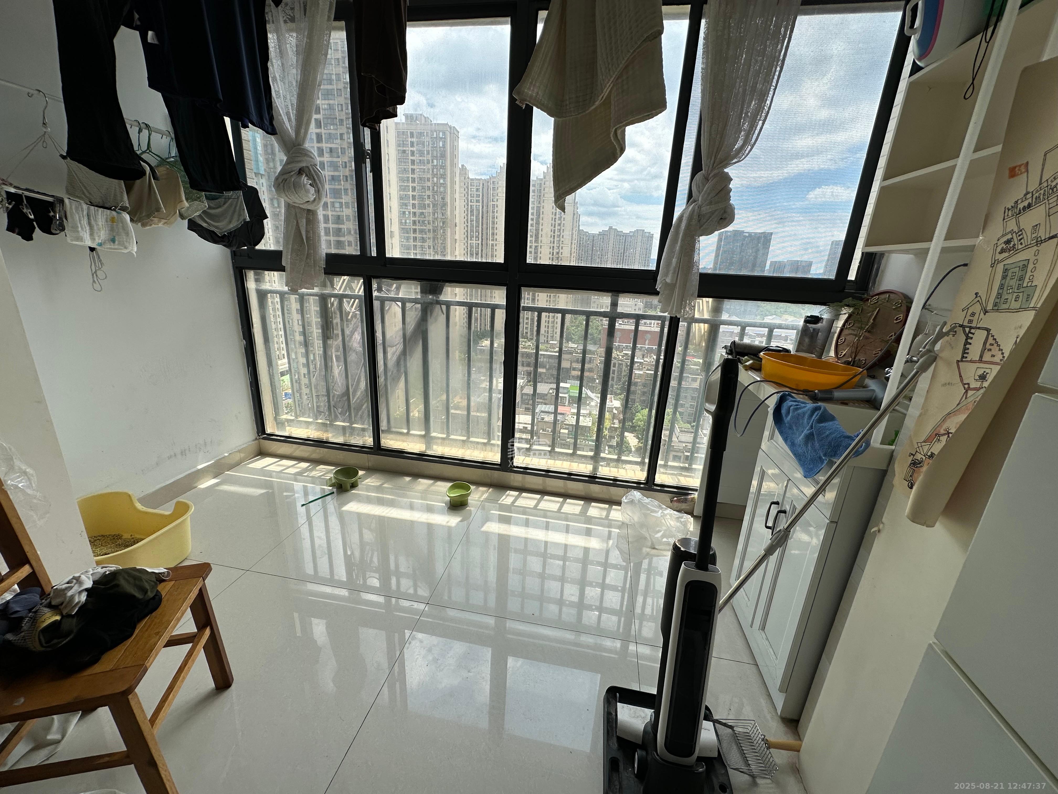 钰龙天下一期  2室2厅1卫    2200.0元/月 钰龙天下一期  2室2厅1卫    2200.0元/月室内图