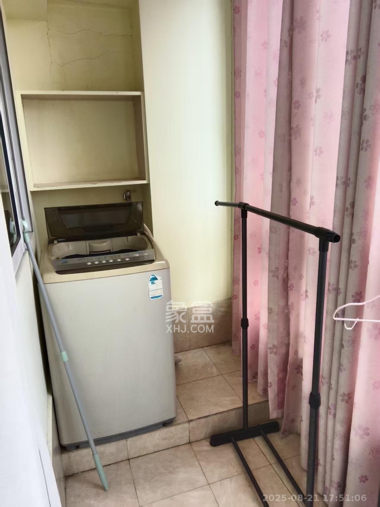 先锋东外滩  1室1厅1卫   1600.00元/月室内图
