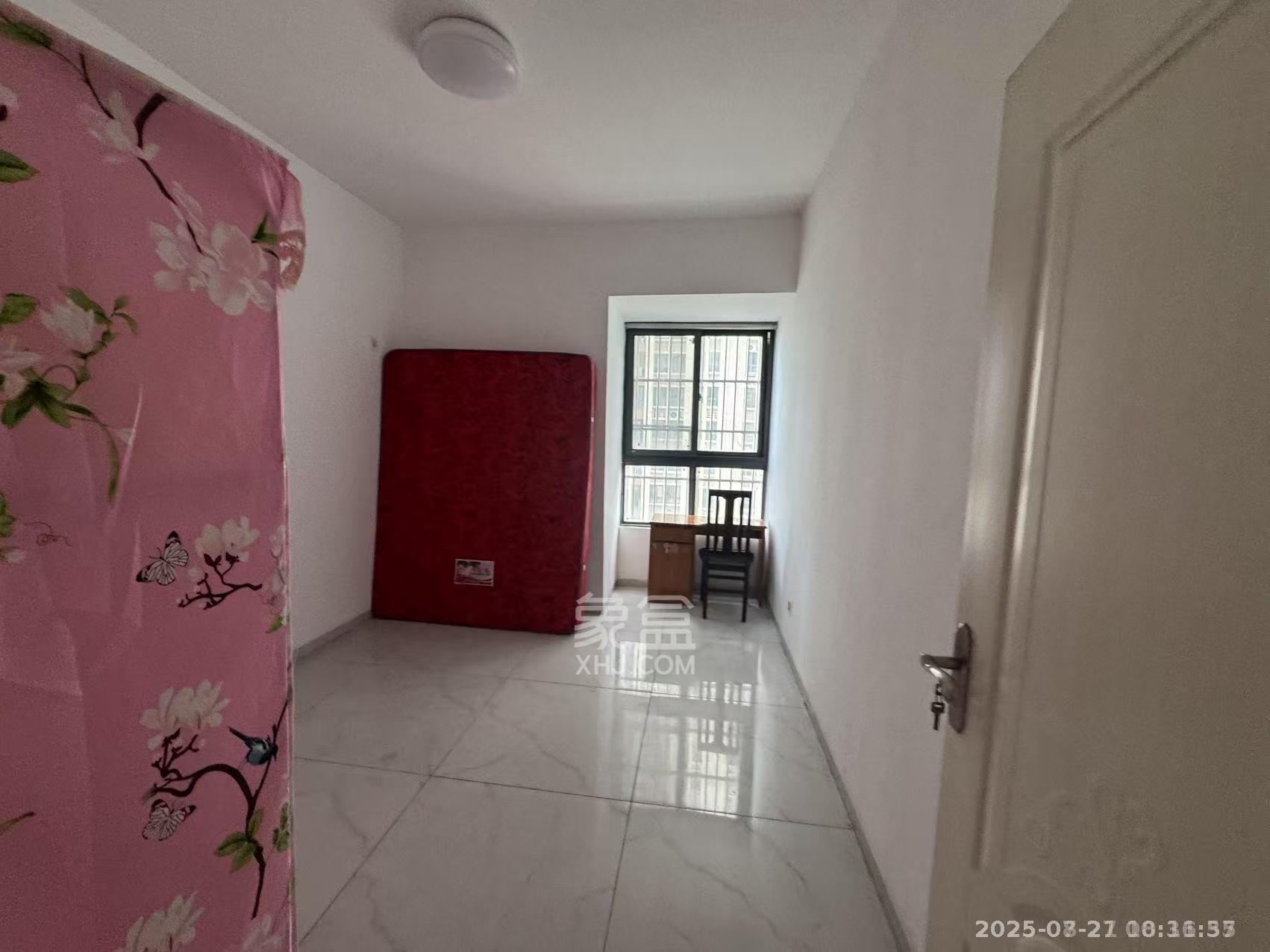 泰山一号 3室2厅2卫 1800.0元/月 泰山一号 3室2厅2卫 1800.0元/月室内图