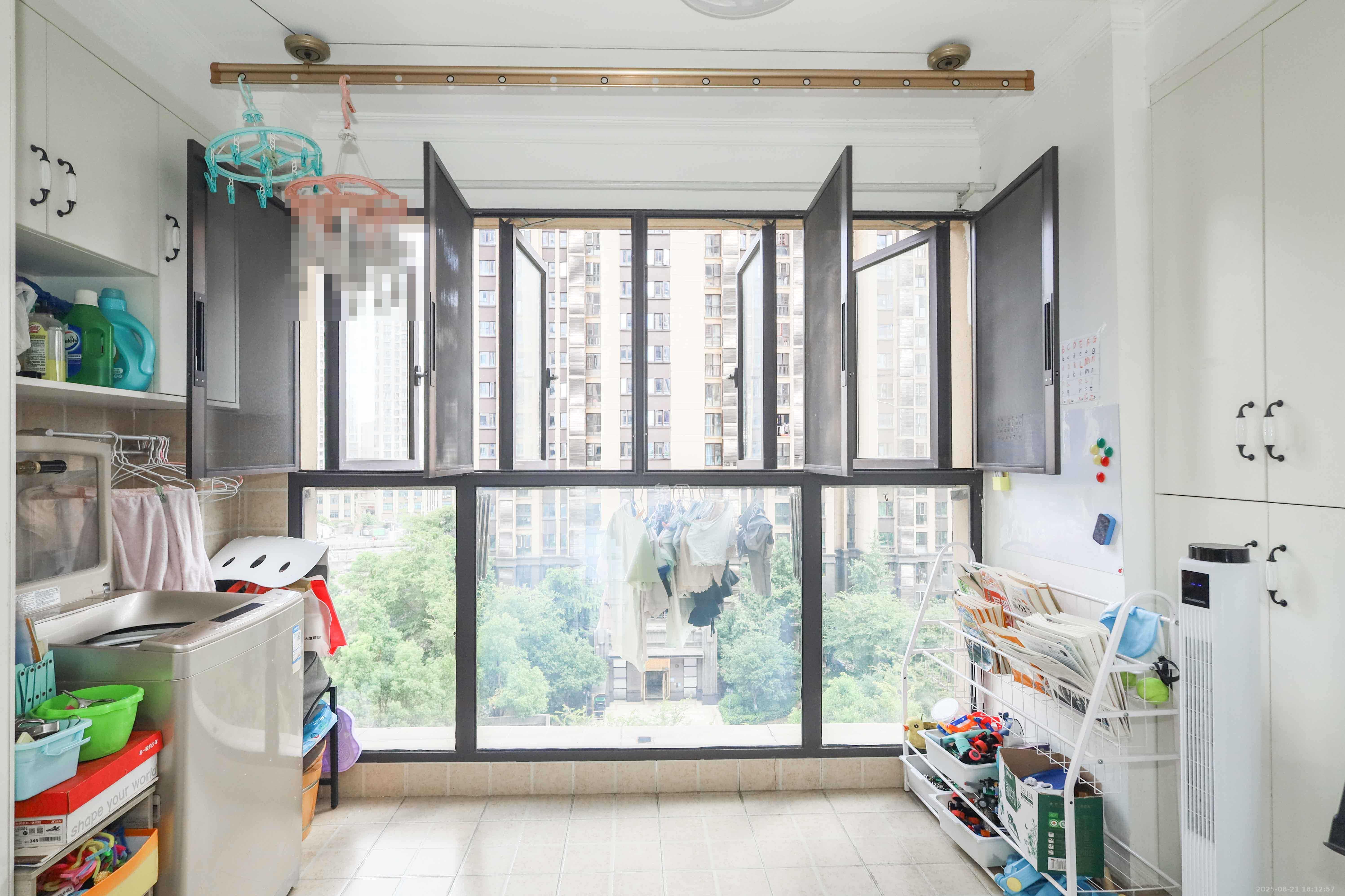 梅溪鑫苑名家  3室2厅2卫    125.0万 梅溪鑫苑名家  3室2厅2卫    125.0万阳台