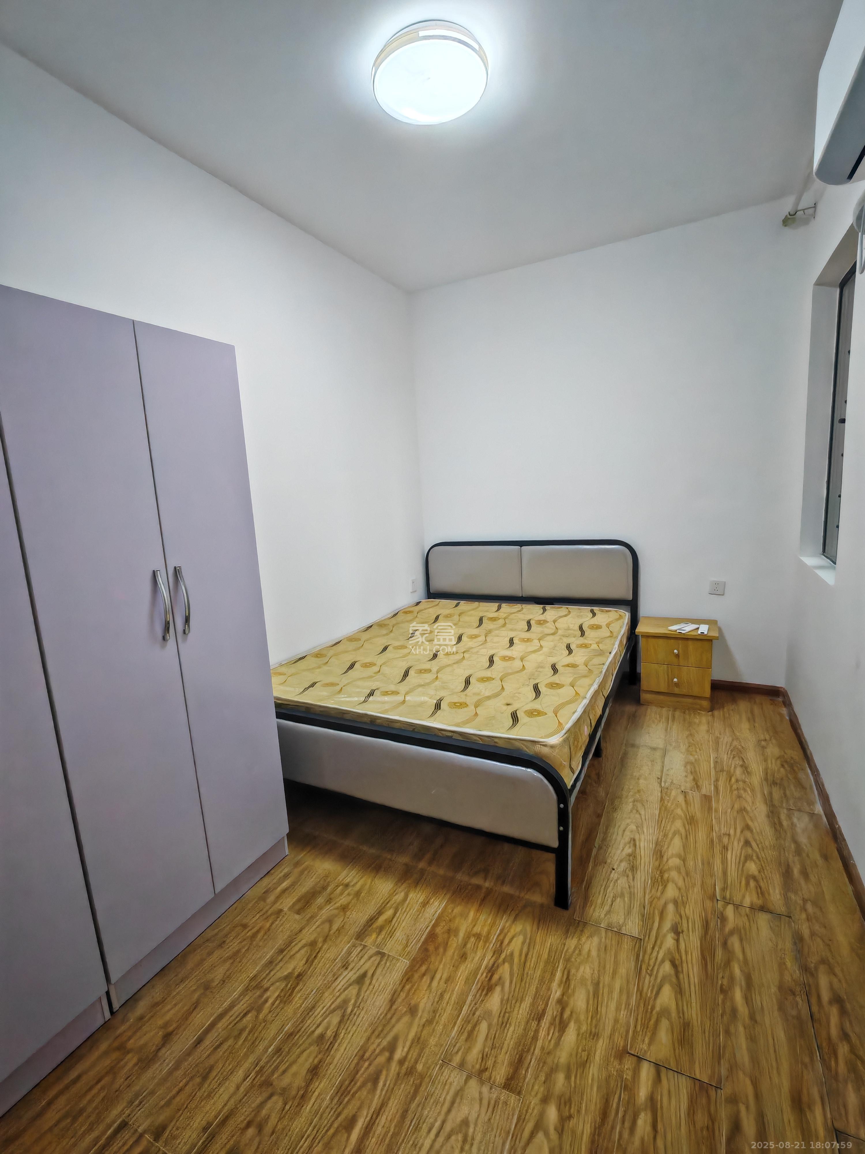 天鸿天府(天鸿中央大院) 3室2厅2卫 2600.0元/月 天鸿天府(天鸿中央大院) 3室2厅2卫 2600.0元/月室内图