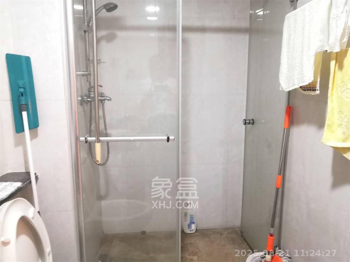 恒大城  3室2厅2卫    2400.0元/月室内图