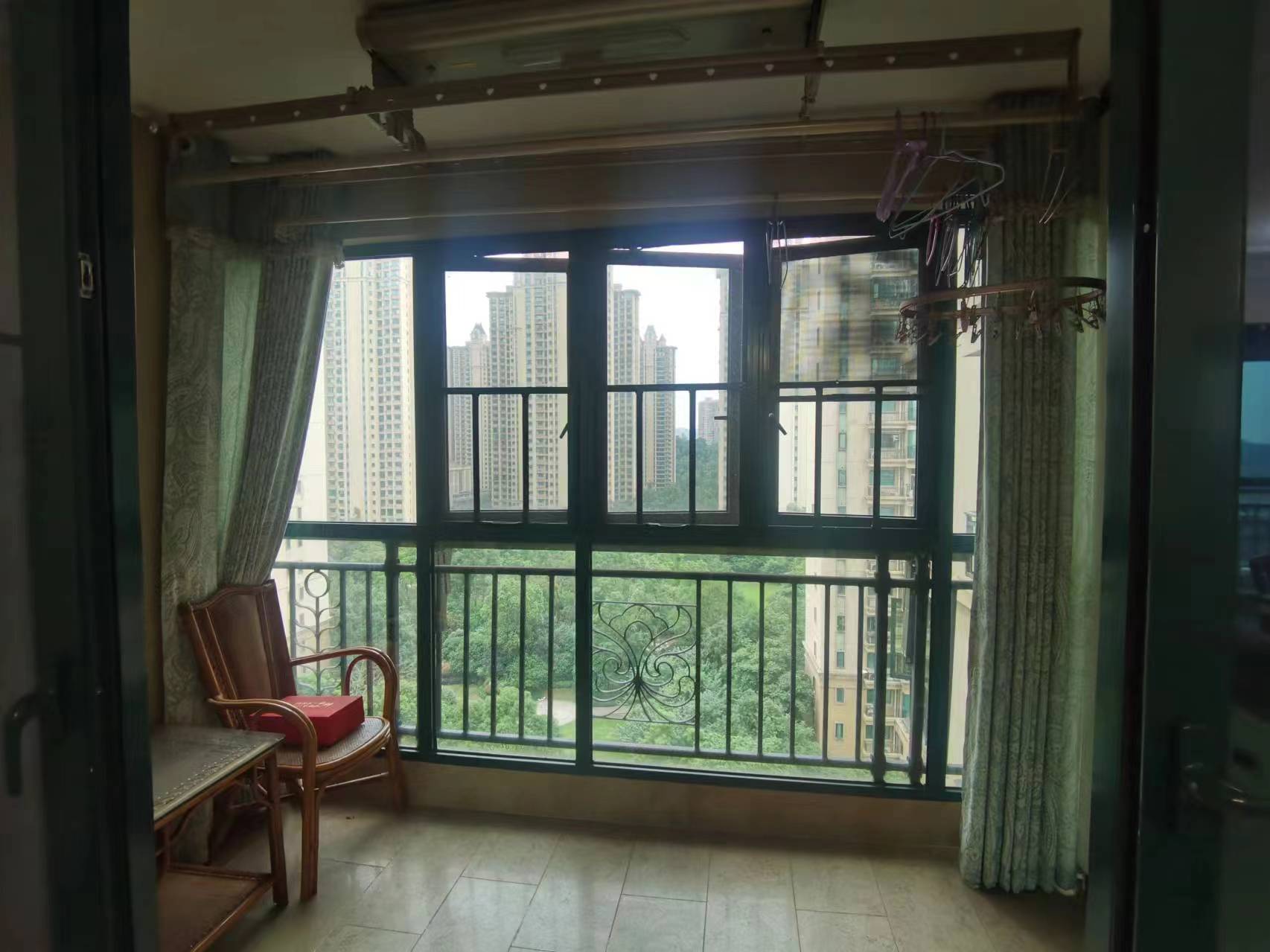 恒大绿洲 3室2厅2卫 1800.0元/月 恒大绿洲 3室2厅2卫 1800.0元/月室内图