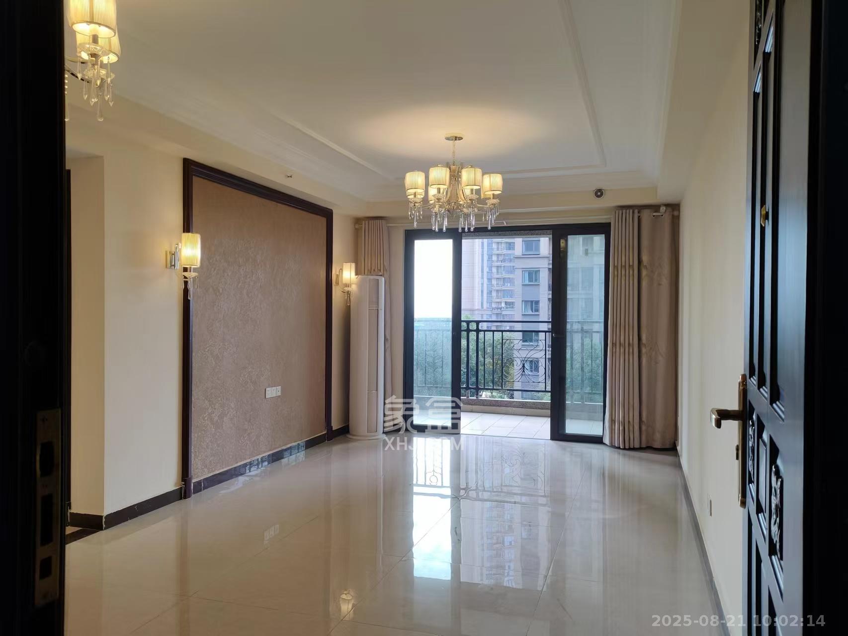 恒大翡翠华庭 3室2厅1卫 1400.0元/月 恒大翡翠华庭 3室2厅1卫 1400.0元/月室内图