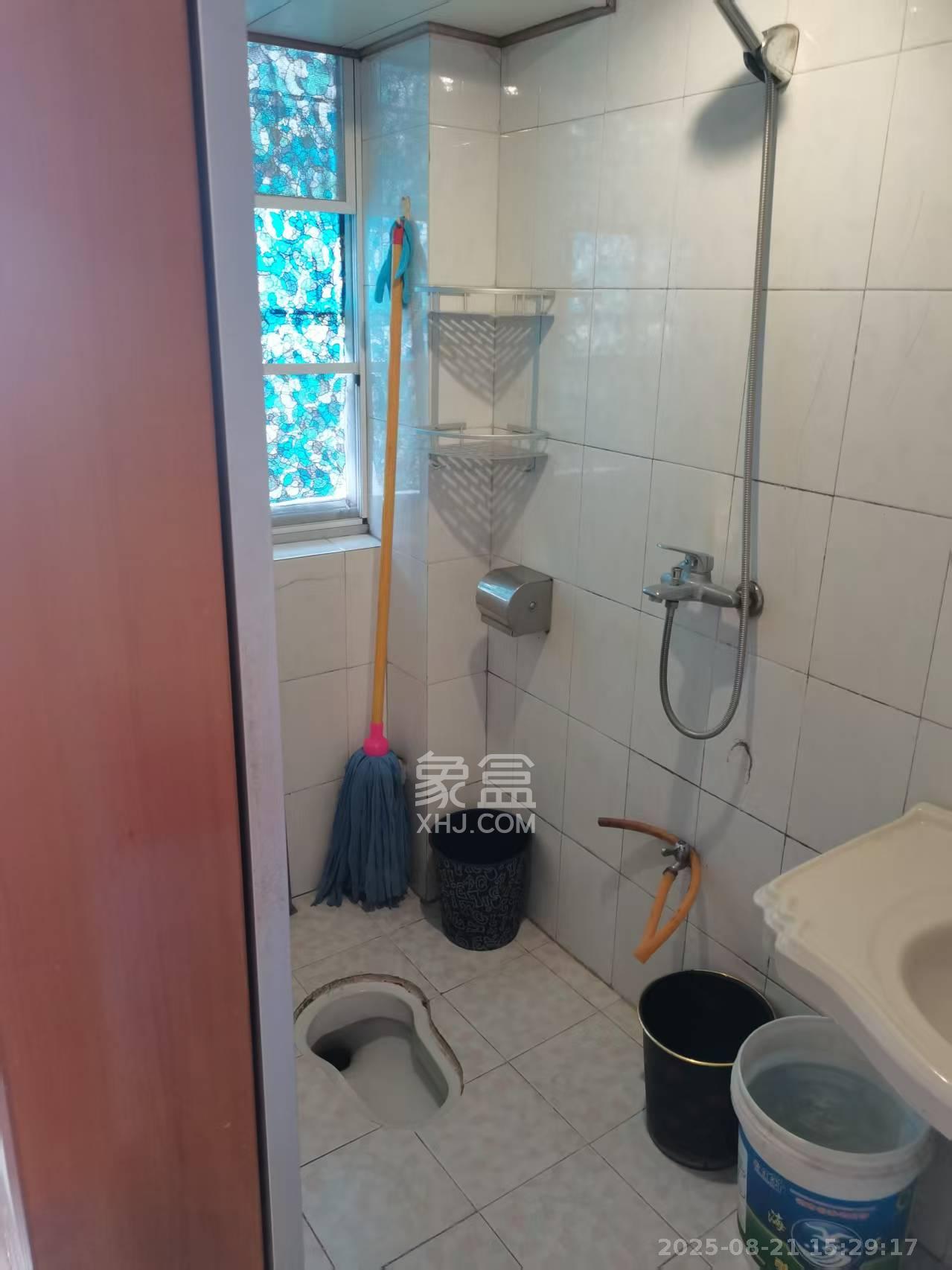 水泵厂宿舍  2室1厅1卫    1500.0元/月 水泵厂宿舍  2室1厅1卫    1500.0元/月室内图