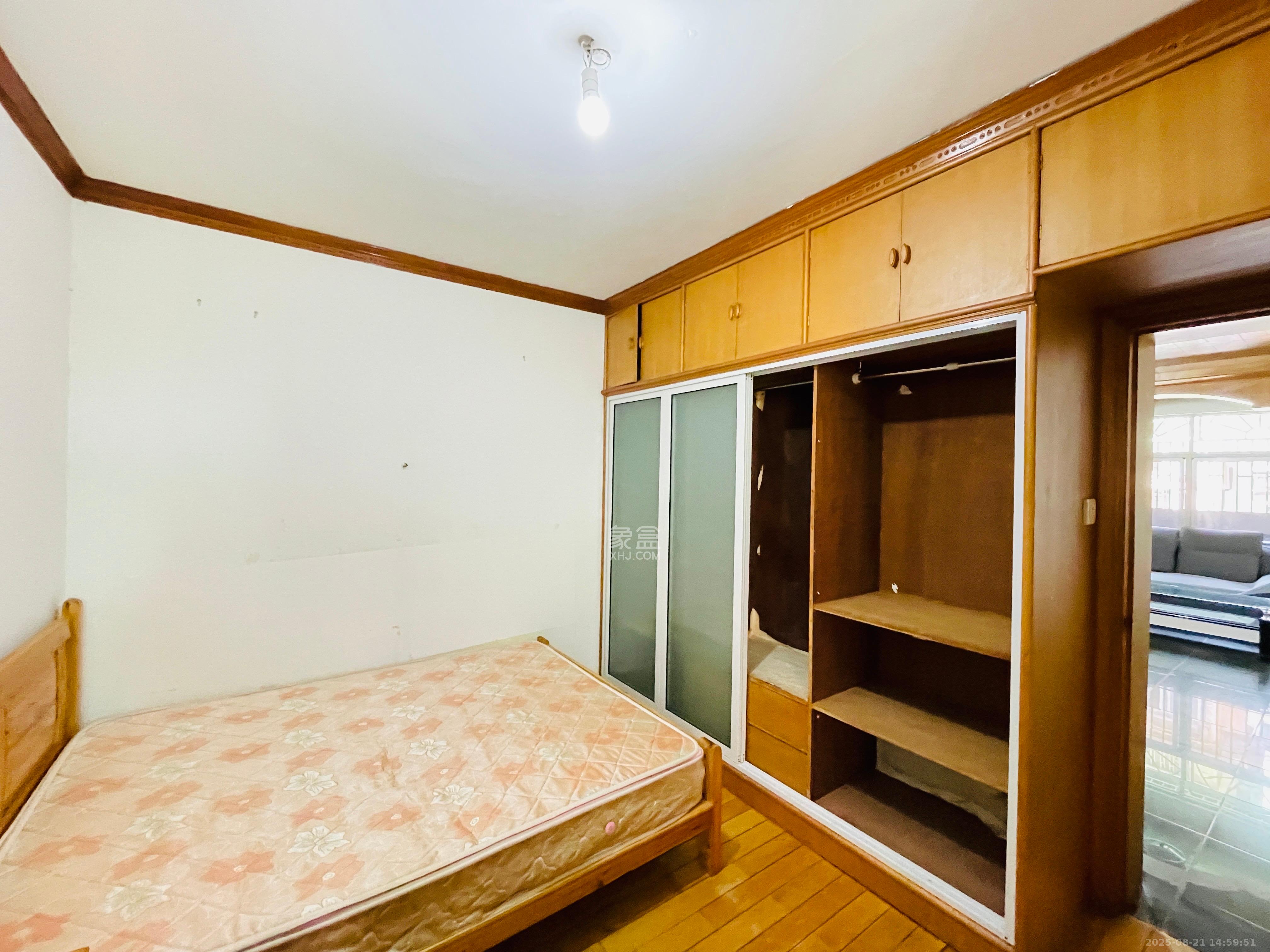 红旗区二片小区建安宿舍  2室1厅1卫    1700.0元/月室内图