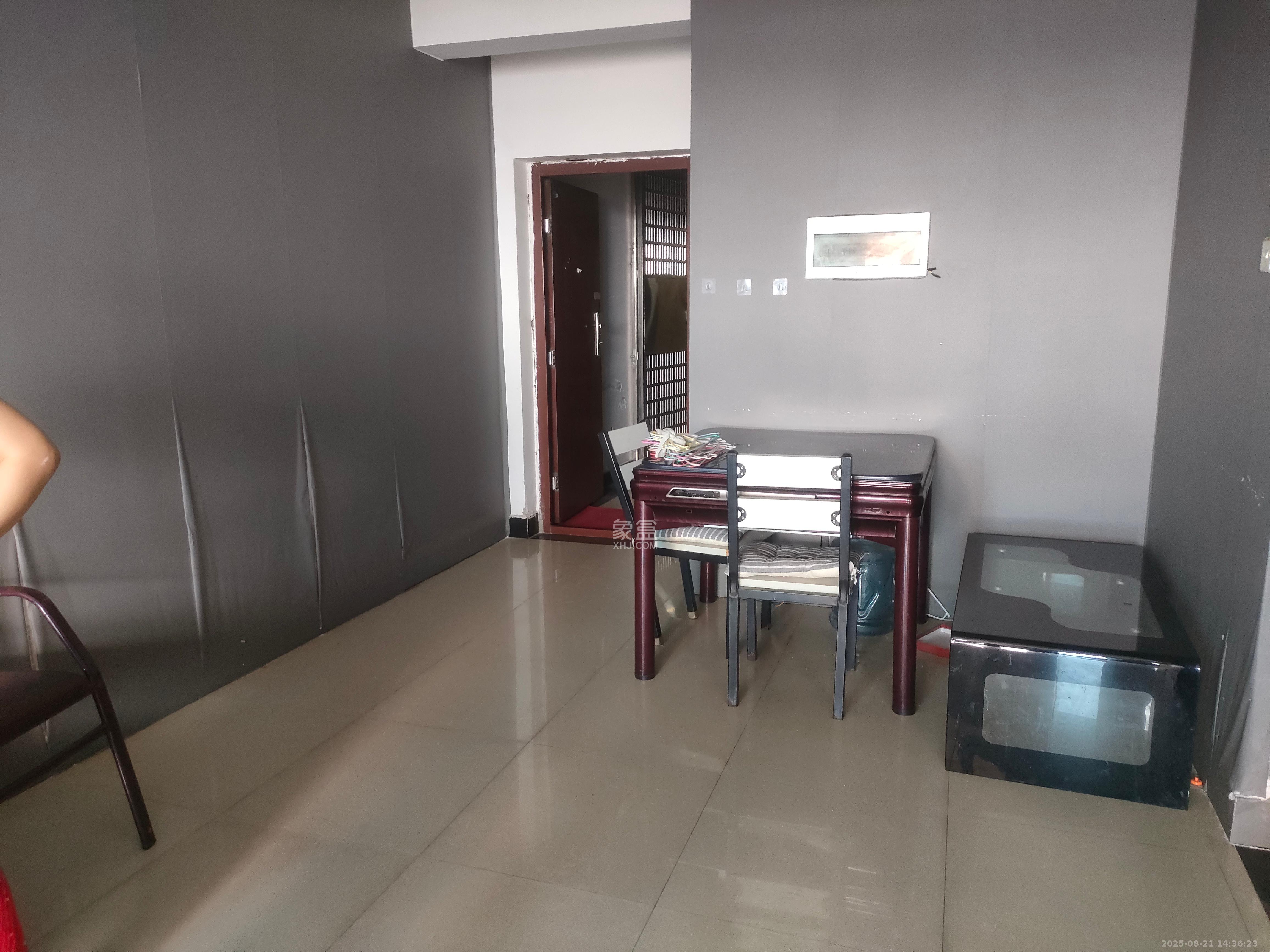 融圣国际 2室1厅1卫 2100.0元/月 融圣国际 2室1厅1卫 2100.0元/月室内图