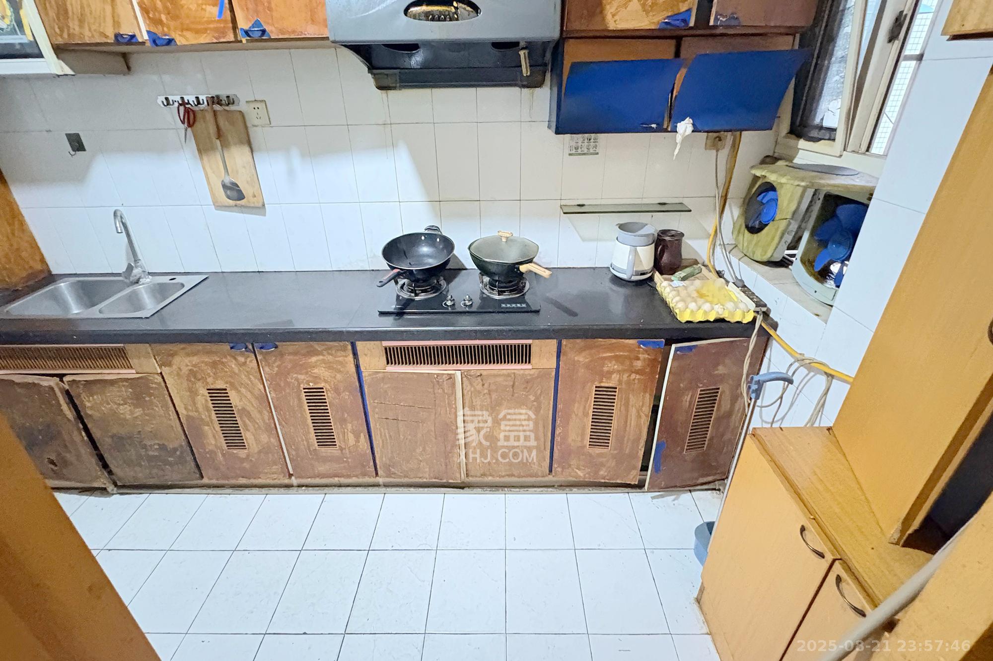 瑞丰苑  3室2厅2卫    103.0万 瑞丰苑  3室2厅2卫    103.0万厨房