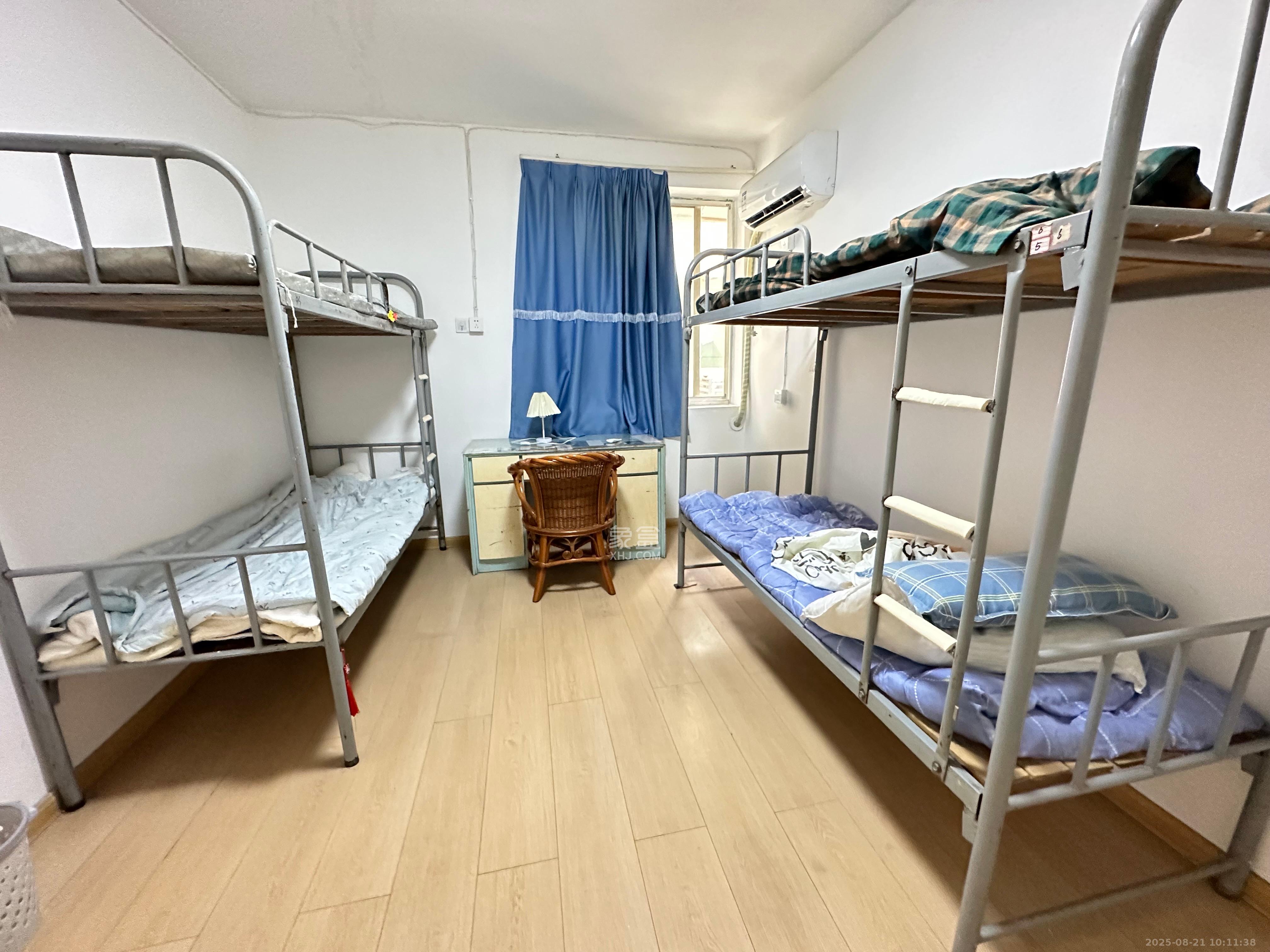 三兴街烟草专卖局宿舍 2室2厅1卫 2000.0元/月 三兴街烟草专卖局宿舍 2室2厅1卫 2000.0元/月室内图