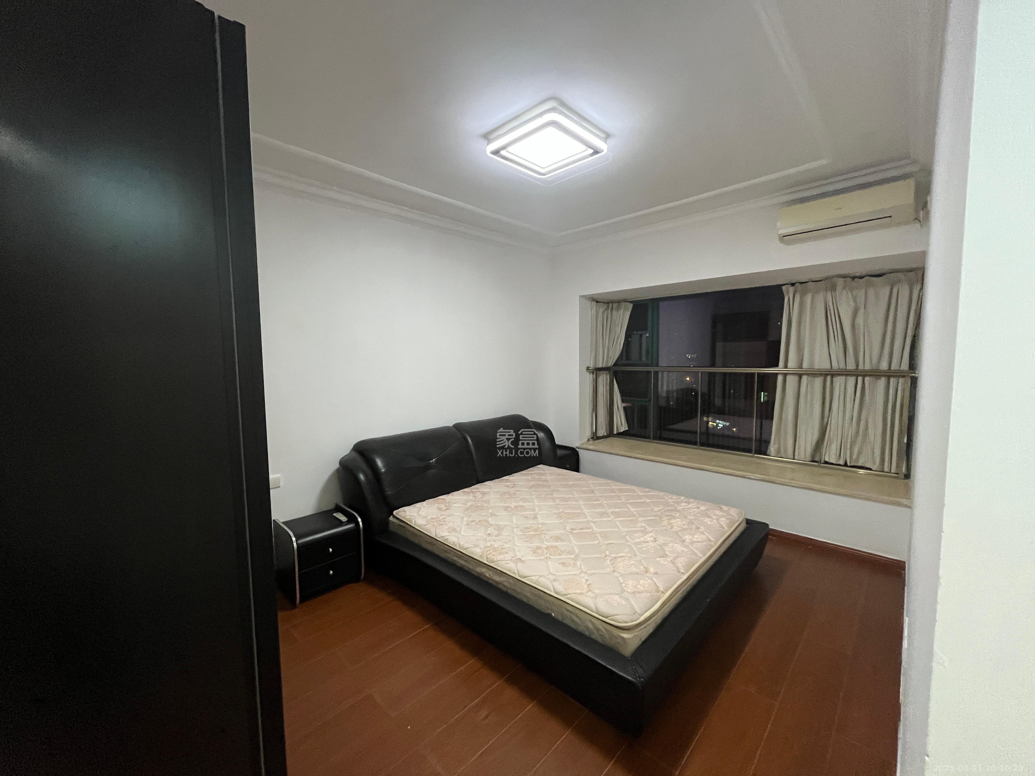 恒大绿洲  3室2厅2卫    2600.0元/月室内图