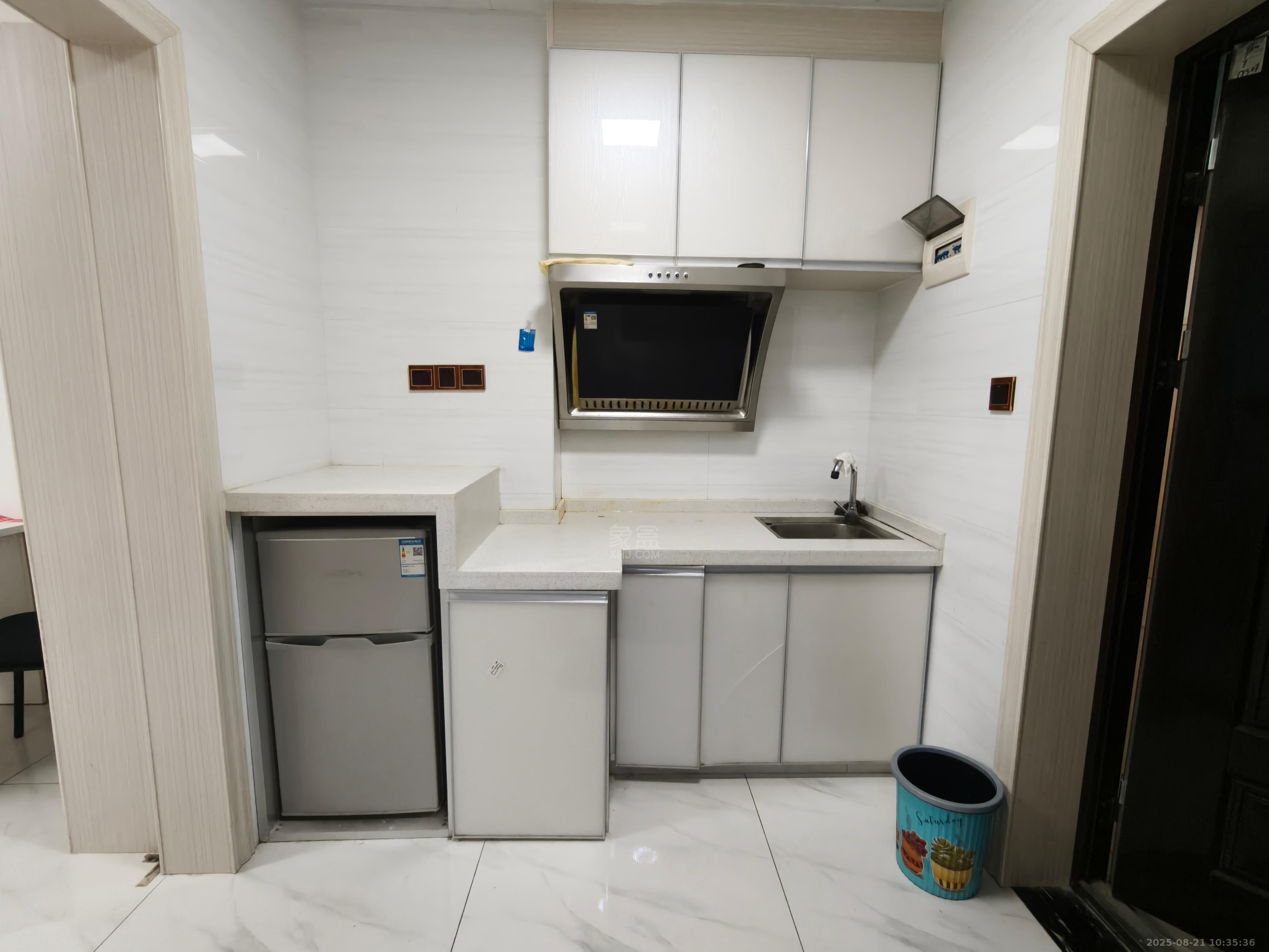 金质颐园 1室0厅1卫 1000.0元/月 金质颐园 1室0厅1卫 1000.0元/月室内图